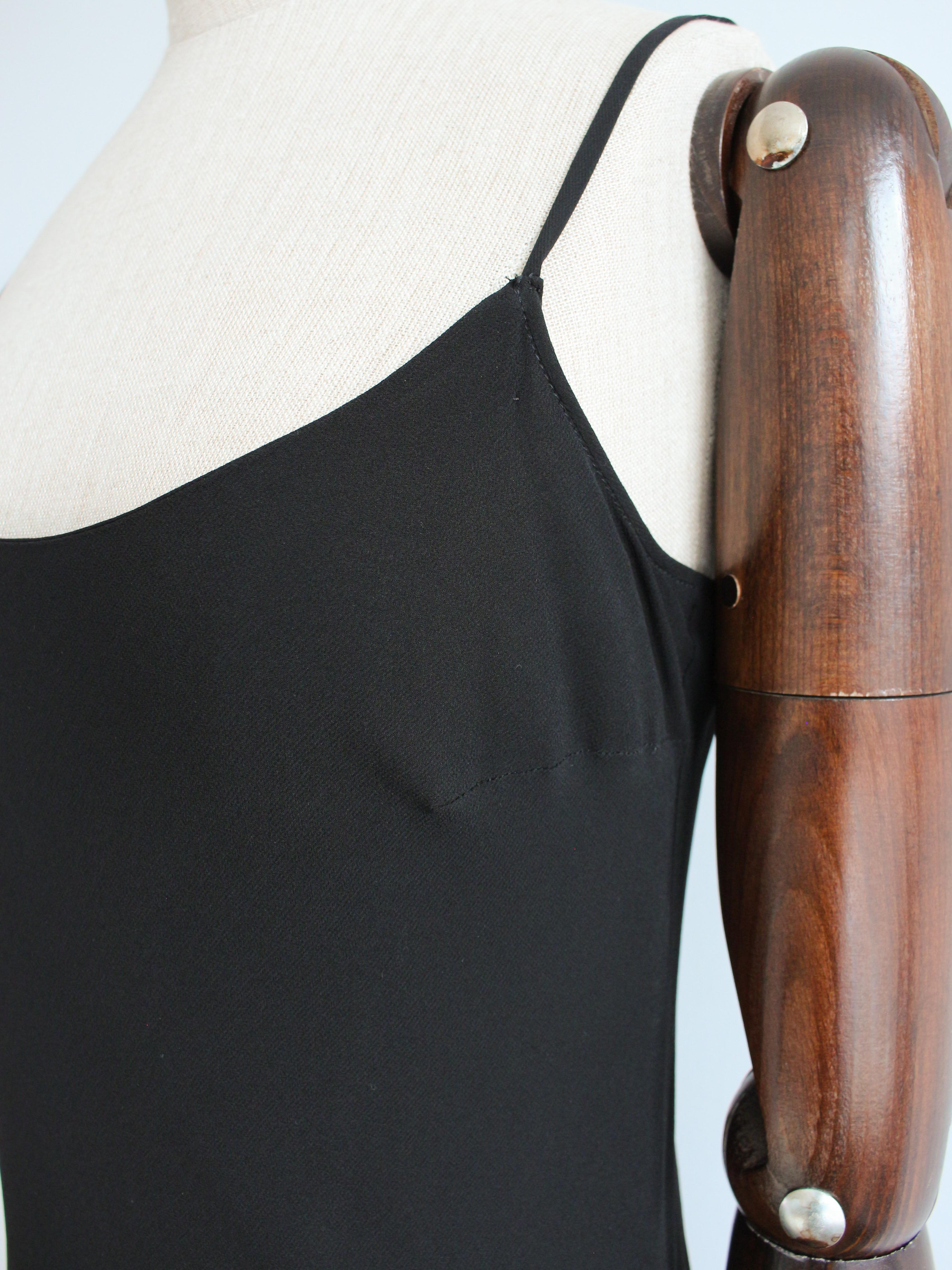 Gucci by Tom Ford Primavera/Verano 1997 Vestido de crepé de seda negro con corte al bies en seda en venta 8