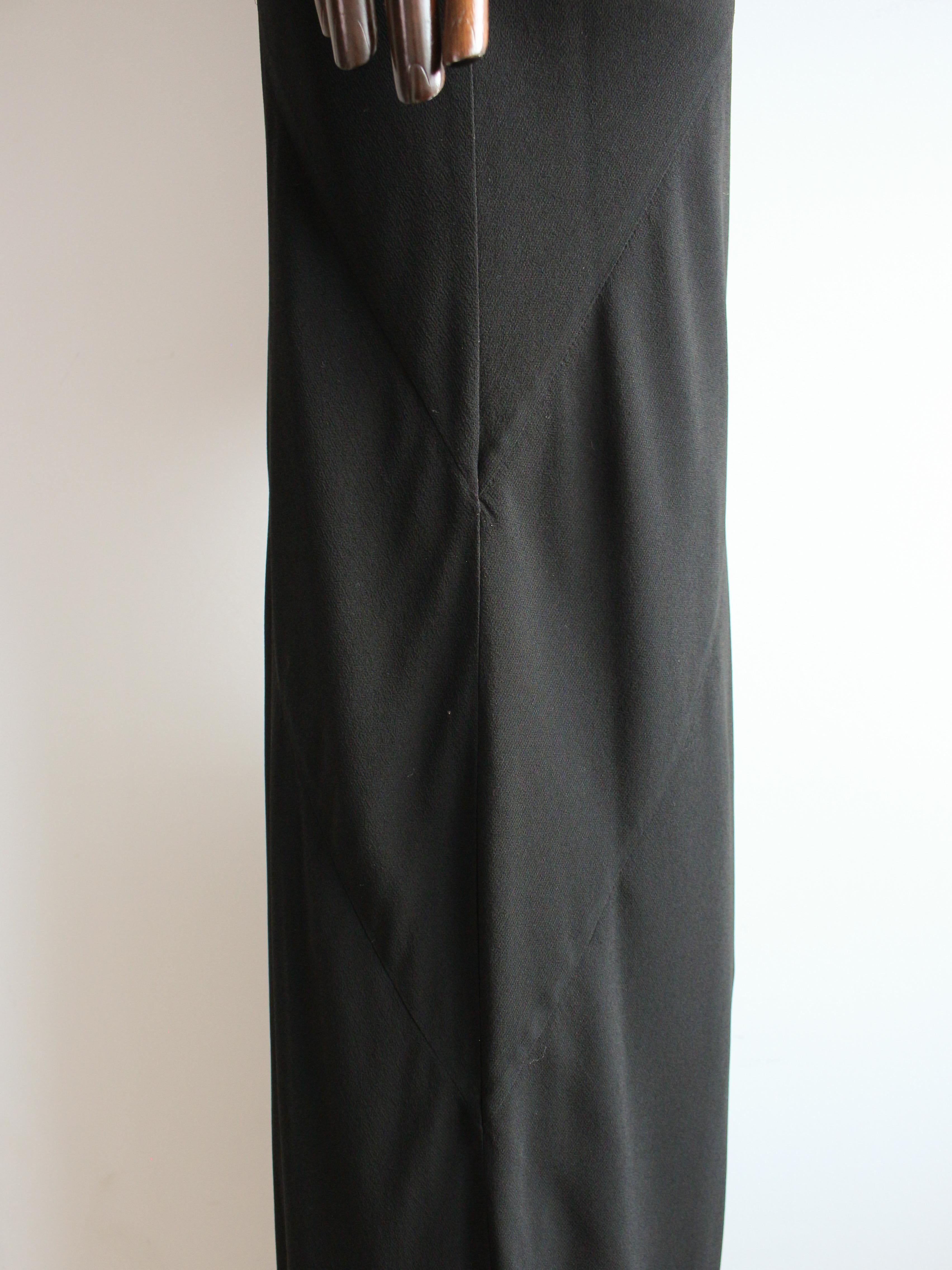 Gucci by Tom Ford Primavera/Verano 1997 Vestido de crepé de seda negro con corte al bies en seda en venta 13