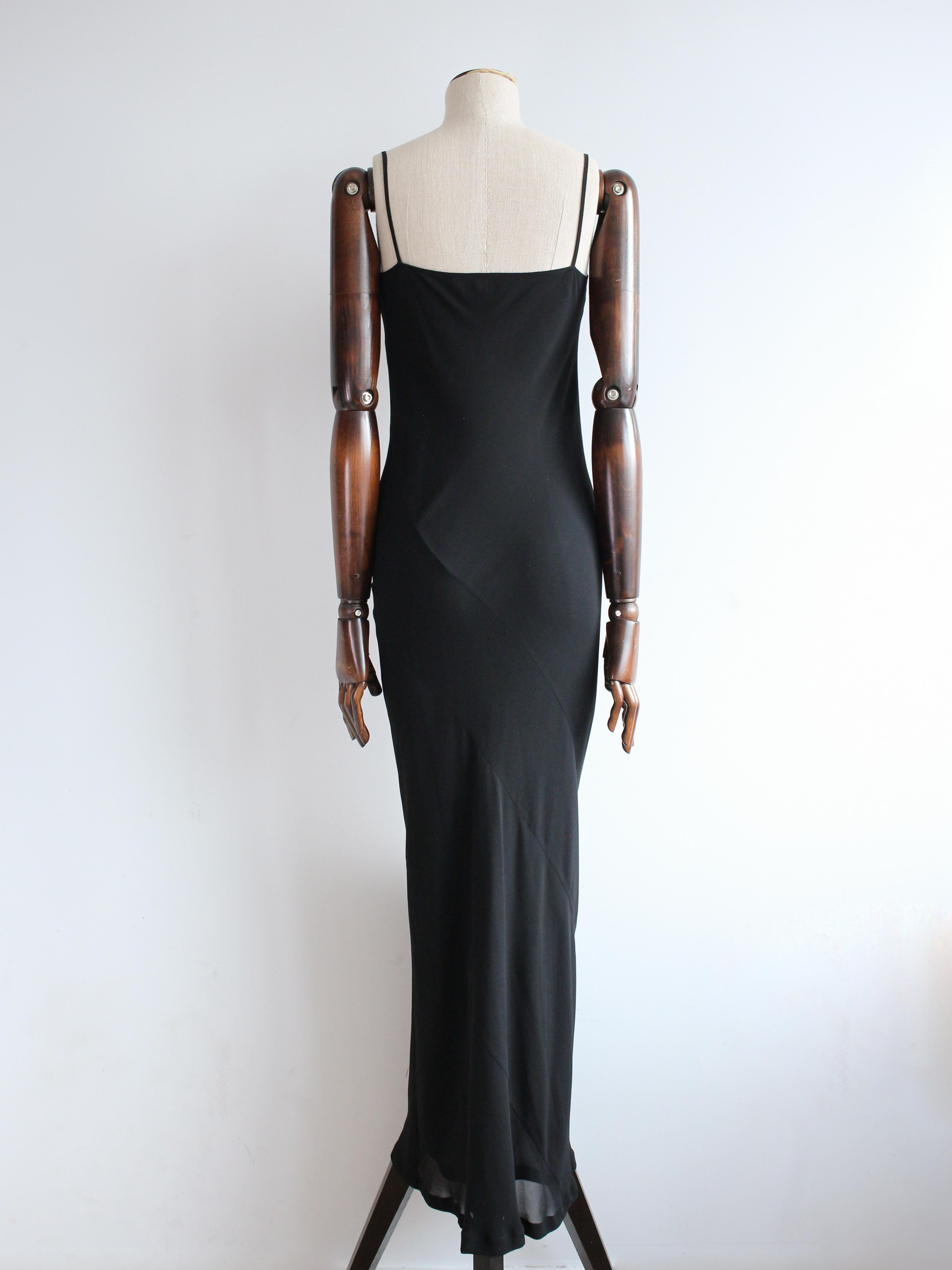 Gucci by Tom Ford Primavera/Verano 1997 Vestido de crepé de seda negro con corte al bies en seda en venta 3