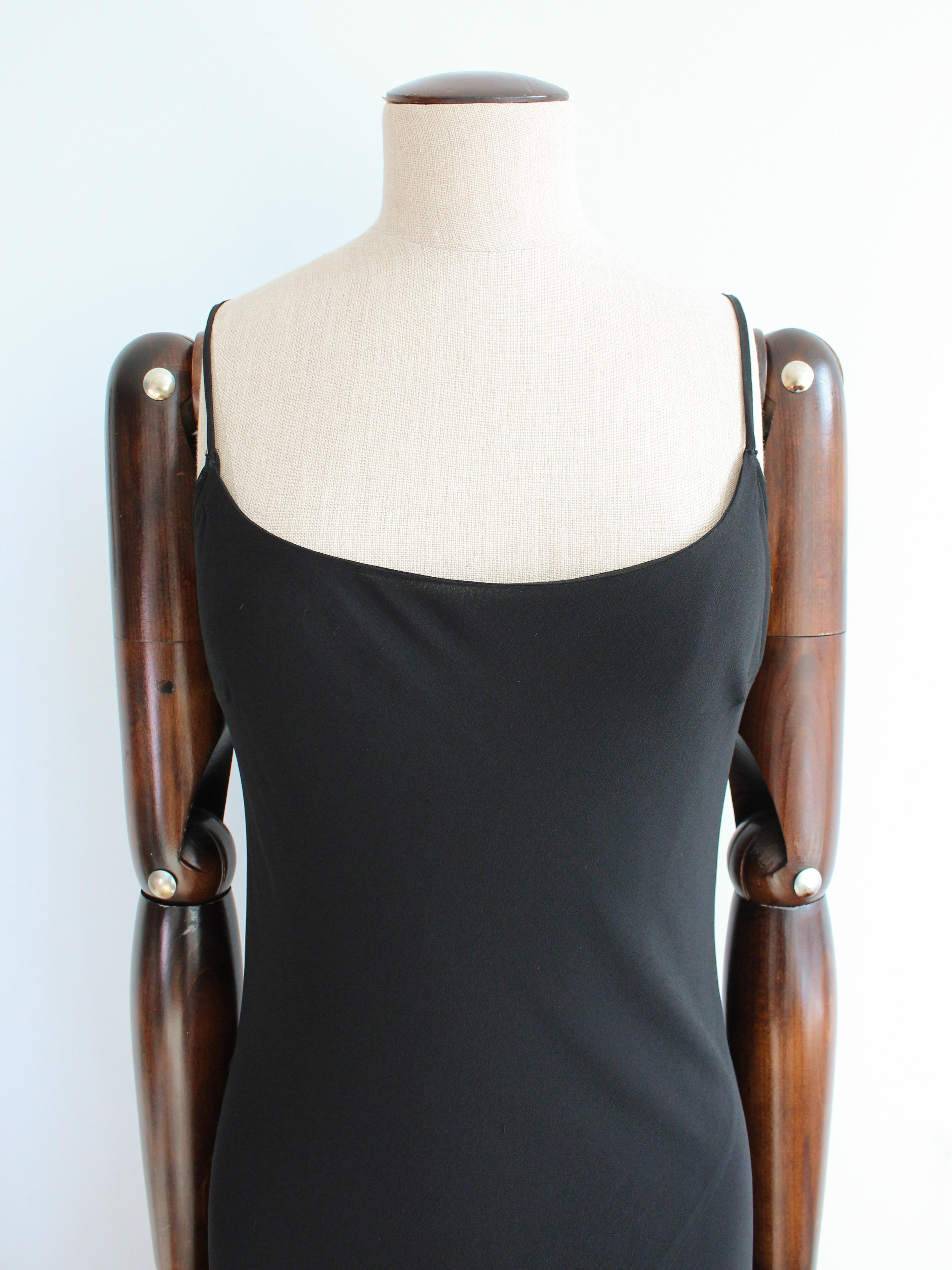 Gucci by Tom Ford Primavera/Verano 1997 Vestido de crepé de seda negro con corte al bies en seda en venta 4