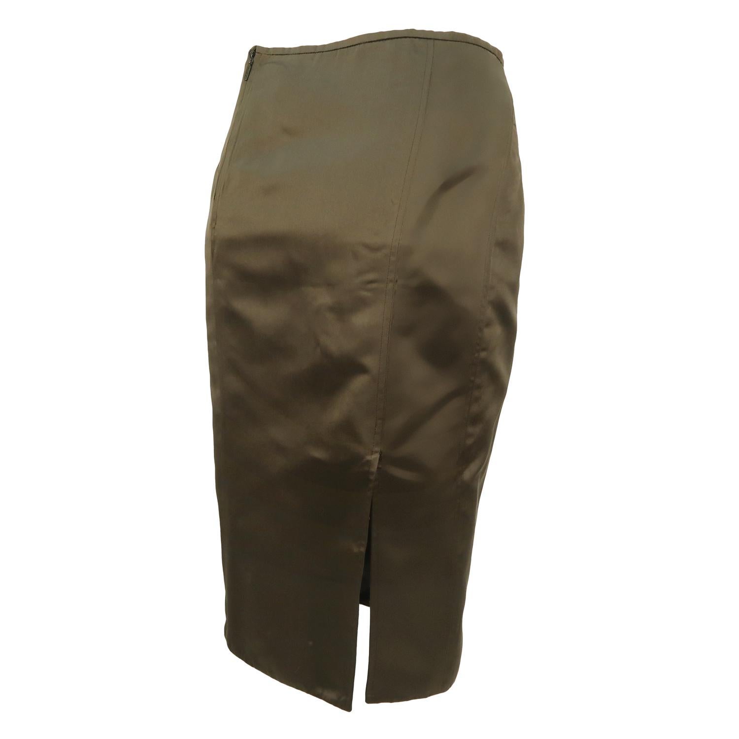 Gucci by Tom Ford SS-2001 Silk Mix Combat Skirt In Excellent Condition In Brussels, BE