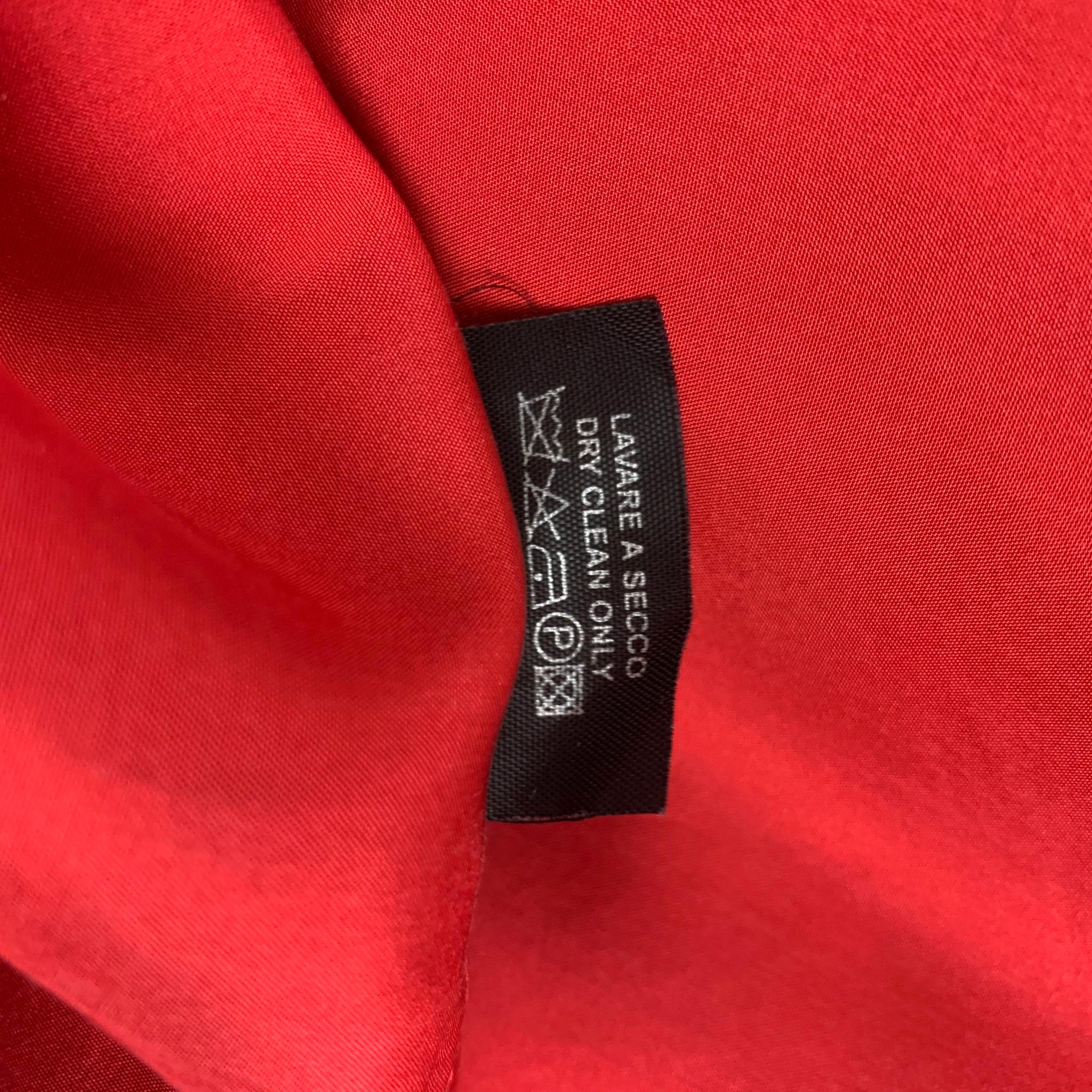GUCCI by TOM FORD SS 2001 Size 34 Red Silk Drawstring Wide Leg Karate Pants In Good Condition In San Francisco, CA
