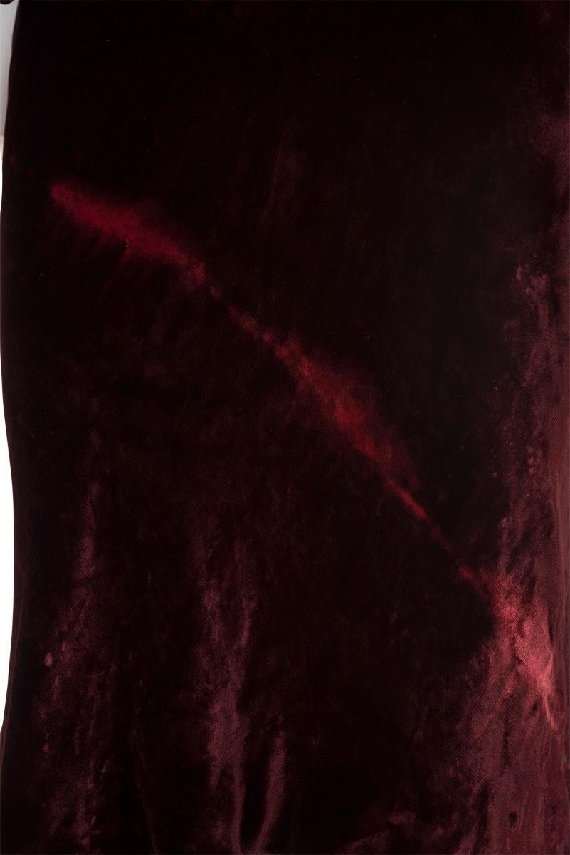 GUCCI BY TOM FORD SS 97 Rare Velvet Open Back Slip Dress For Sale 2