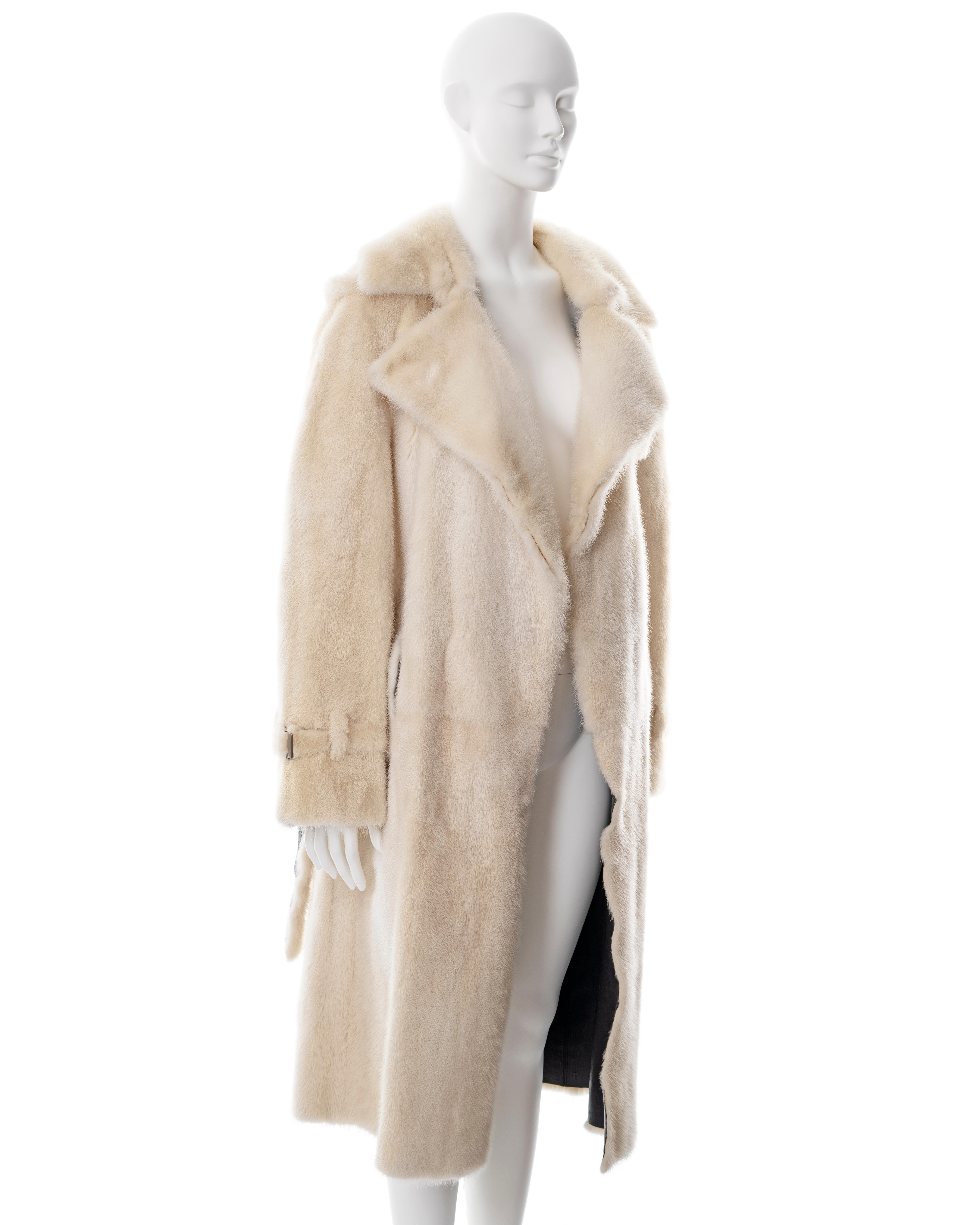 Gucci by Tom Ford white mink fur trench coat, fw 1998 For Sale 2