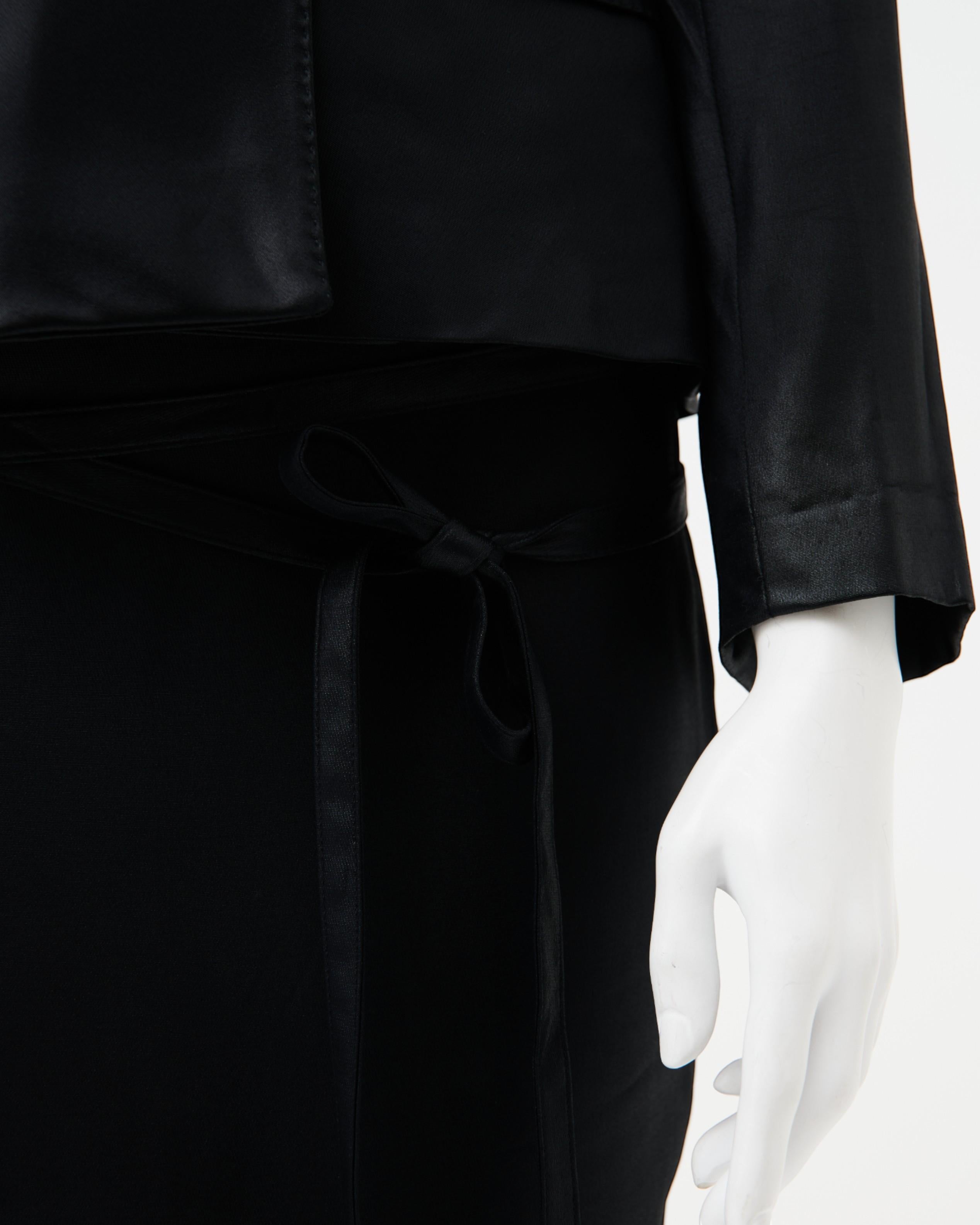 Gucci par Tom Ford	S/S 2001 Tailleur de soie noire en vente 5