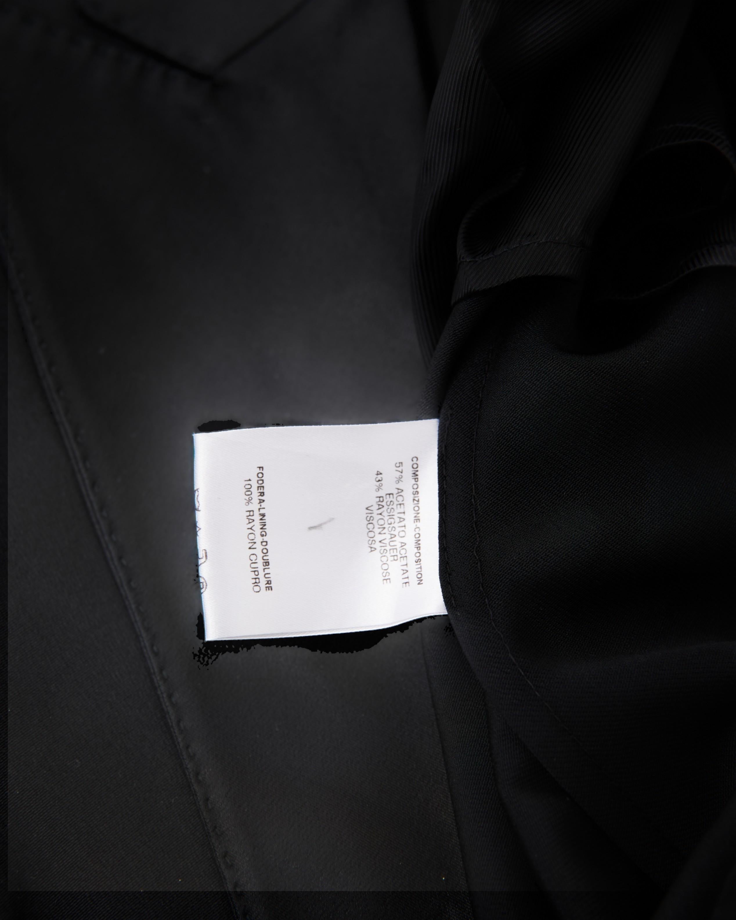 Gucci par Tom Ford	S/S 2001 Tailleur de soie noire en vente 8