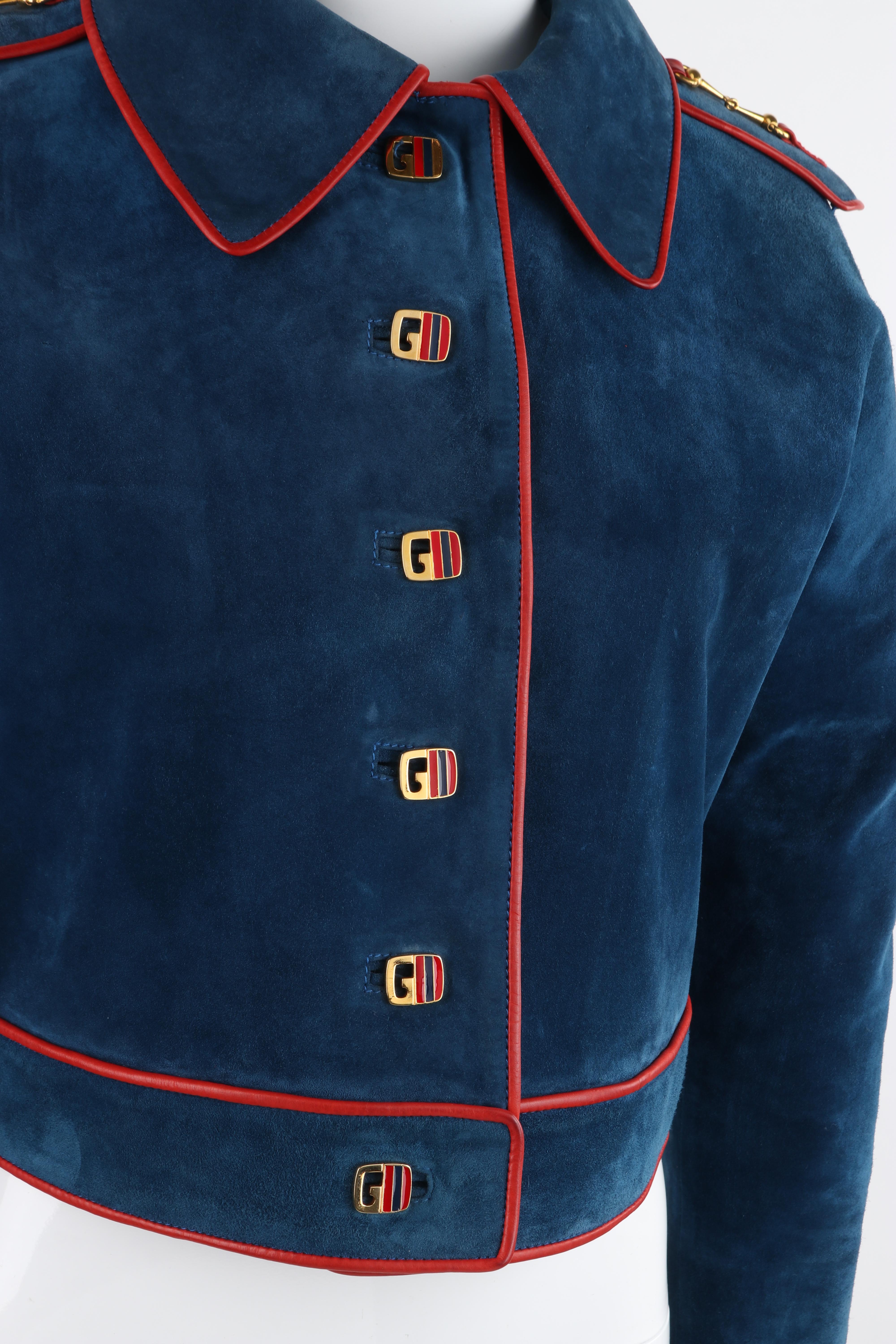 GUCCI c.1970s Blue Red Suede Leather Trim Horse Bit Button-Up Cropped Jacket In Good Condition For Sale In Thiensville, WI
