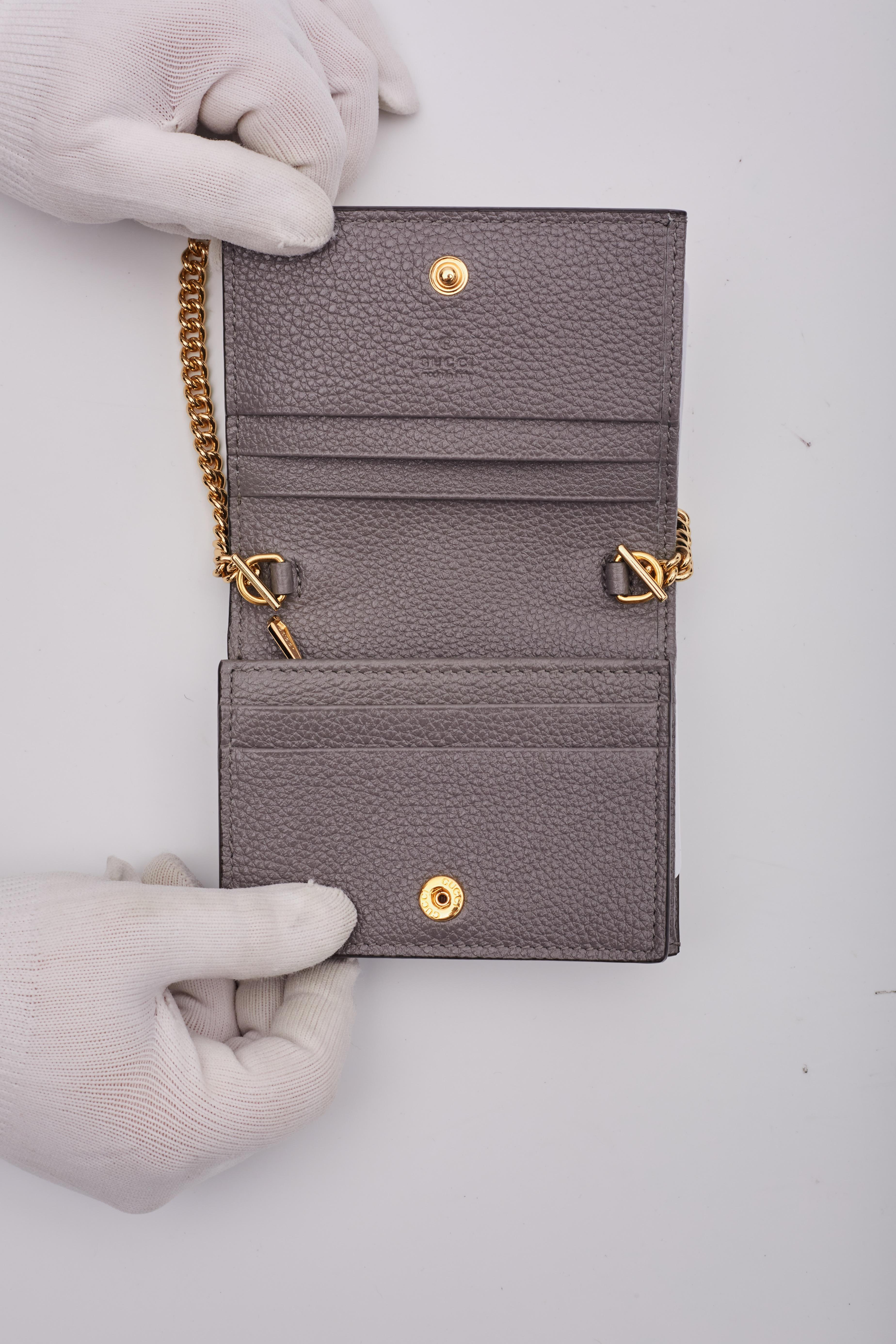 Gucci Calfskin Dusty Grey Zumi Chain Card Case Wallet For Sale 3