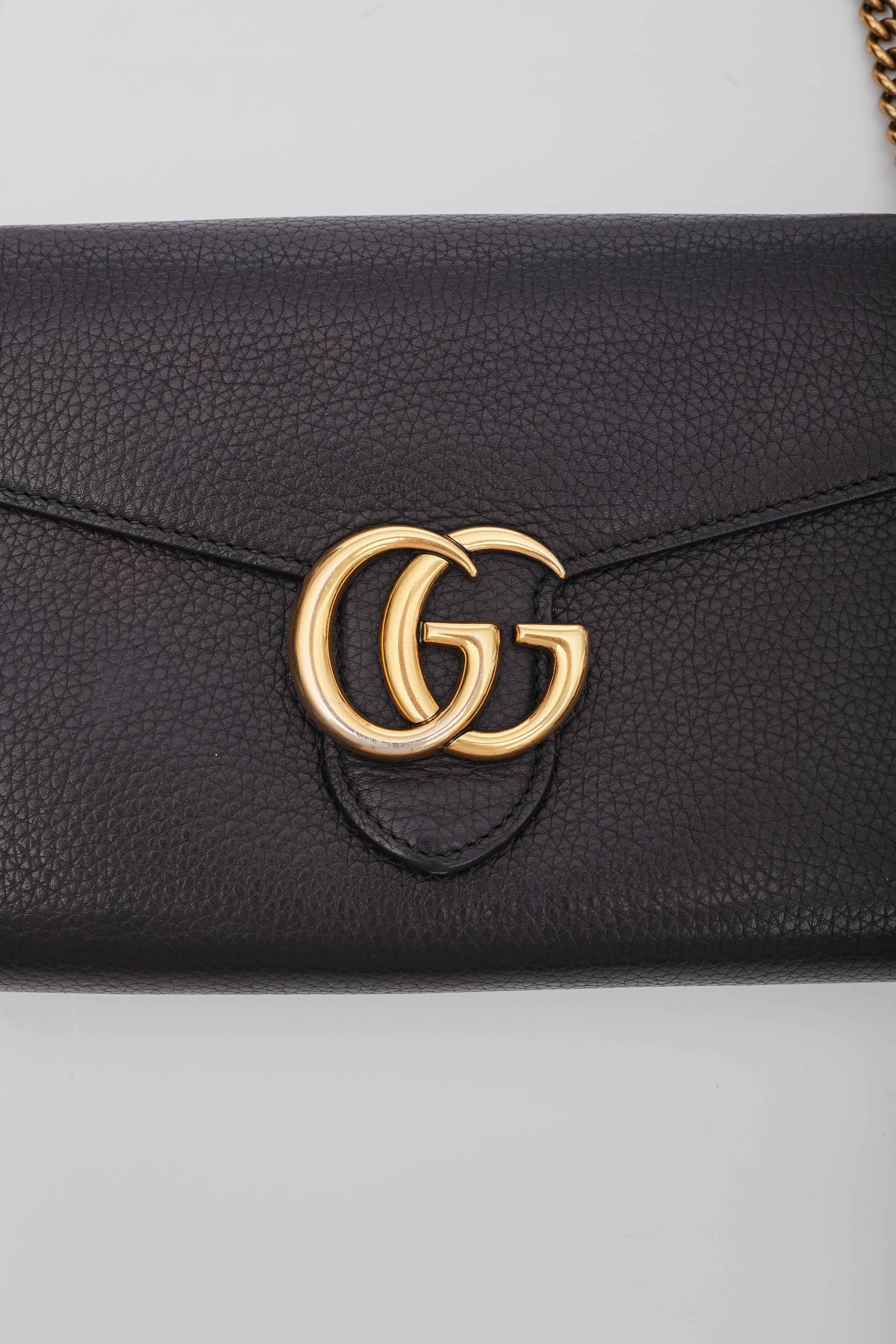 Gucci Calfskin GG Marmont Chain Wallet Black (Pre Loved) For Sale 2