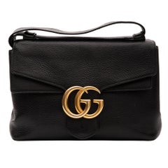 Gucci Borsa a tracolla GG Marmont in pelle di vitello nera (401173)