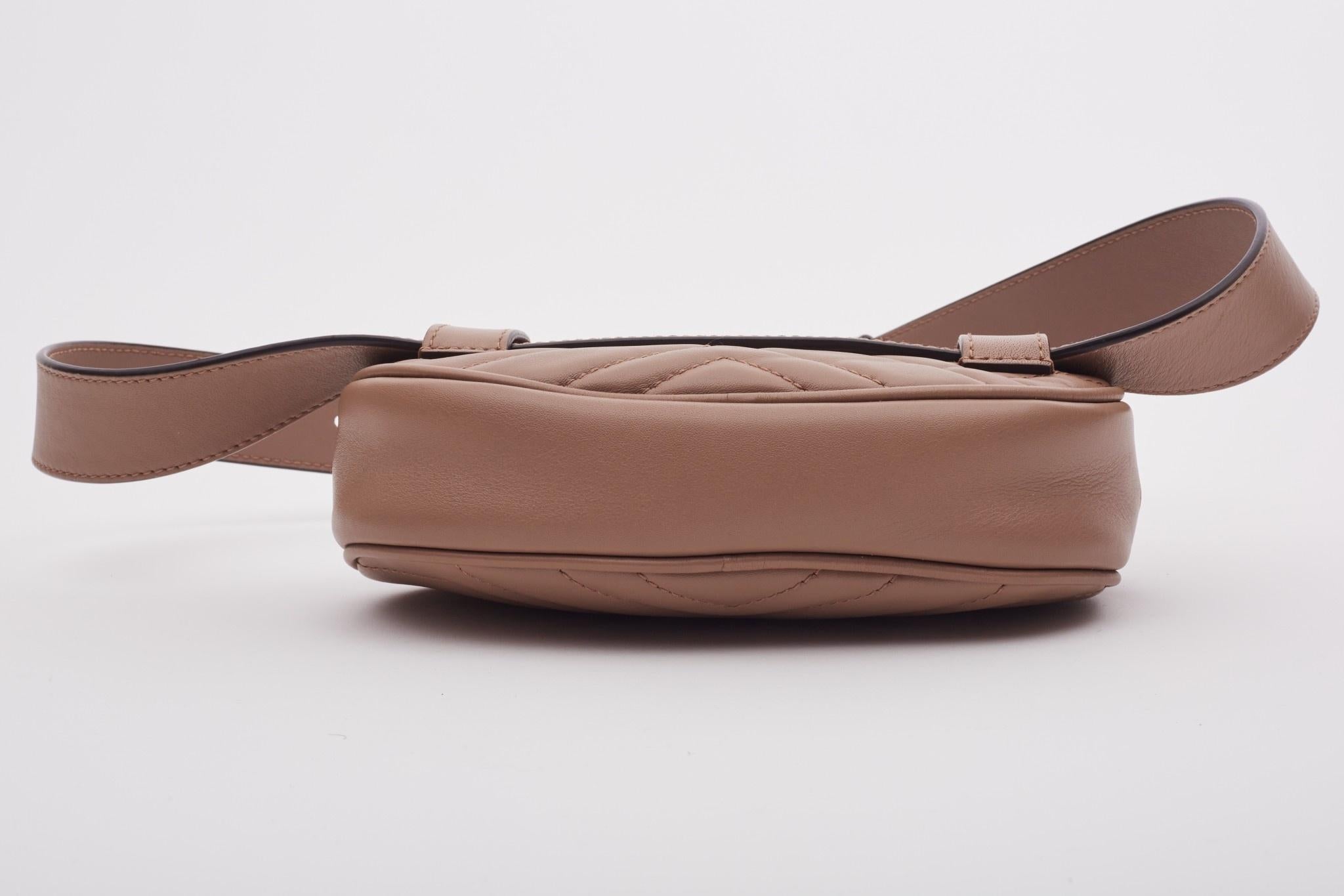 Gucci Calfskin Matelasse GG Marmont Belt Bag Rose Pink (34 Waist) In Good Condition For Sale In Montreal, Quebec