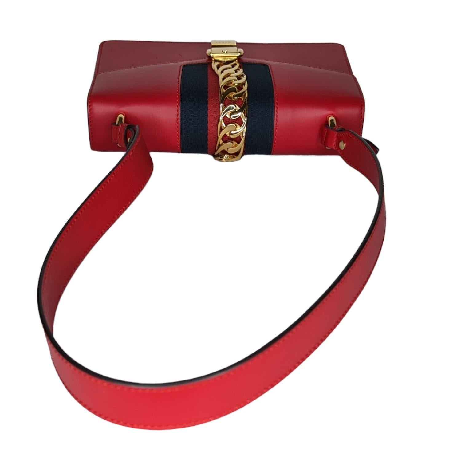 Women's Gucci Calfskin Small Sylvie Chain Shoulder Bag Hibiscus Red For Sale