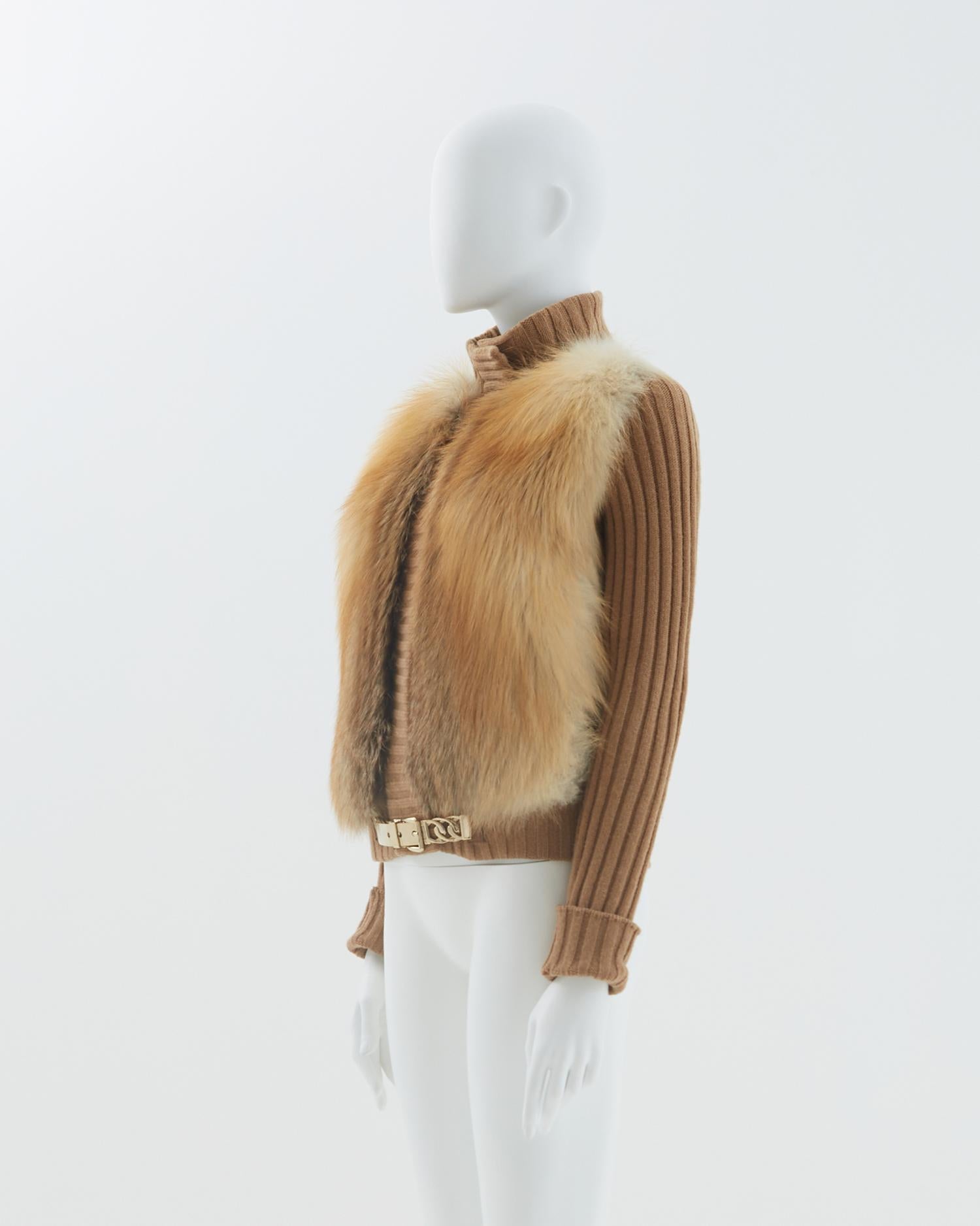 Gucci camel hair fox fur knit cardigan jacket, early 2000s In Excellent Condition For Sale In Milano, IT