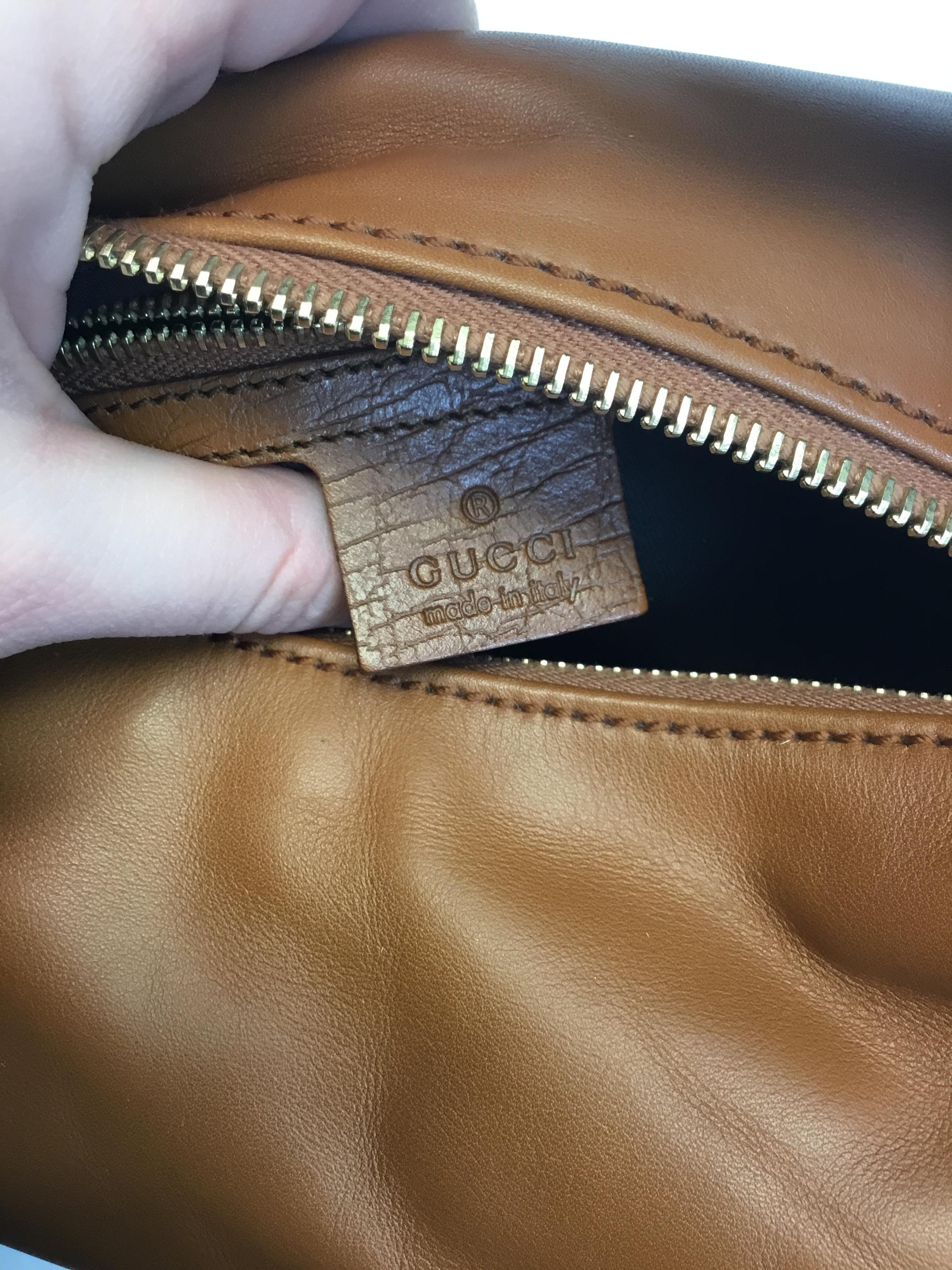 Gucci Camel Leather Horsebit Shoulder Bag For Sale 3