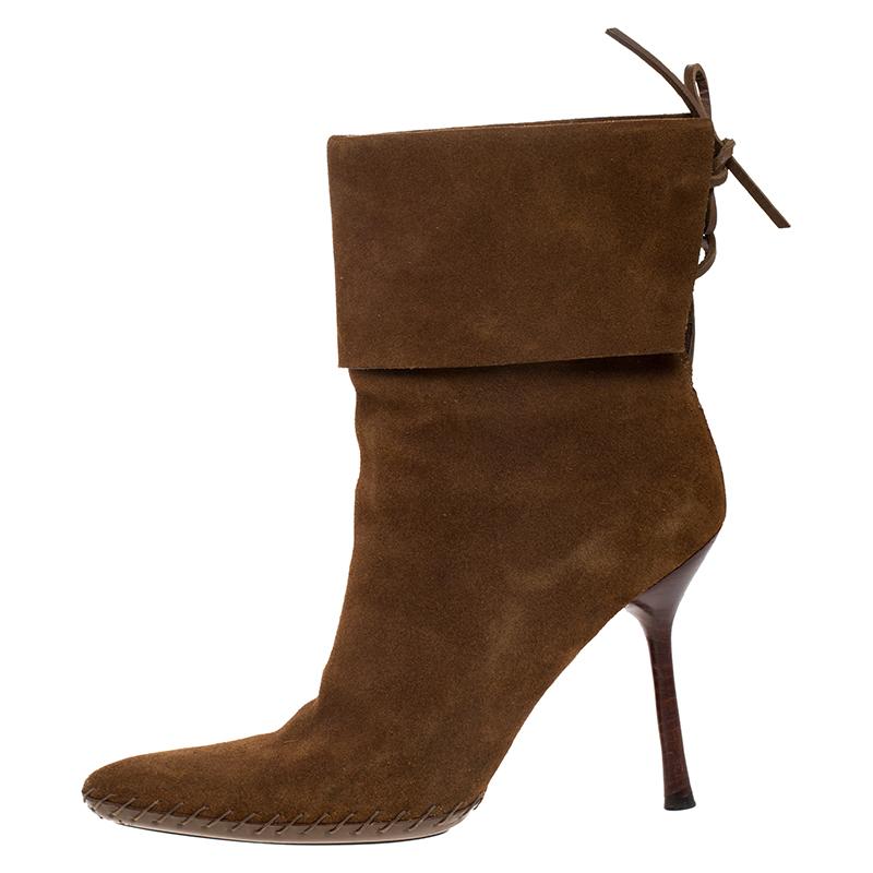 Gucci Camel Suede Leather Pointed Toe Ankle Boots Size 39 In Good Condition In Dubai, Al Qouz 2