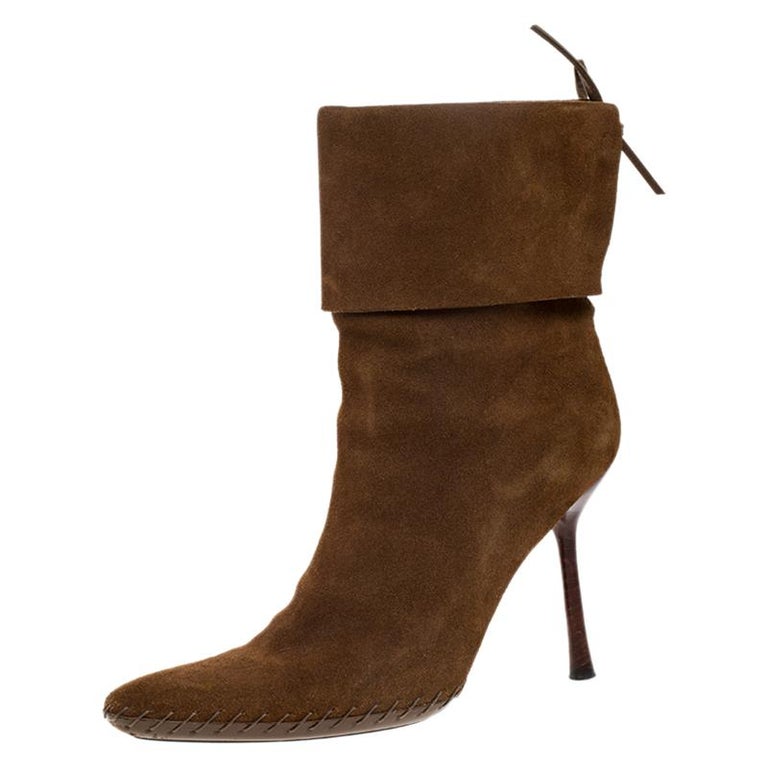 Gucci Camel Suede Leather Pointed Toe Ankle Boots Size 39 For Sale at  1stDibs
