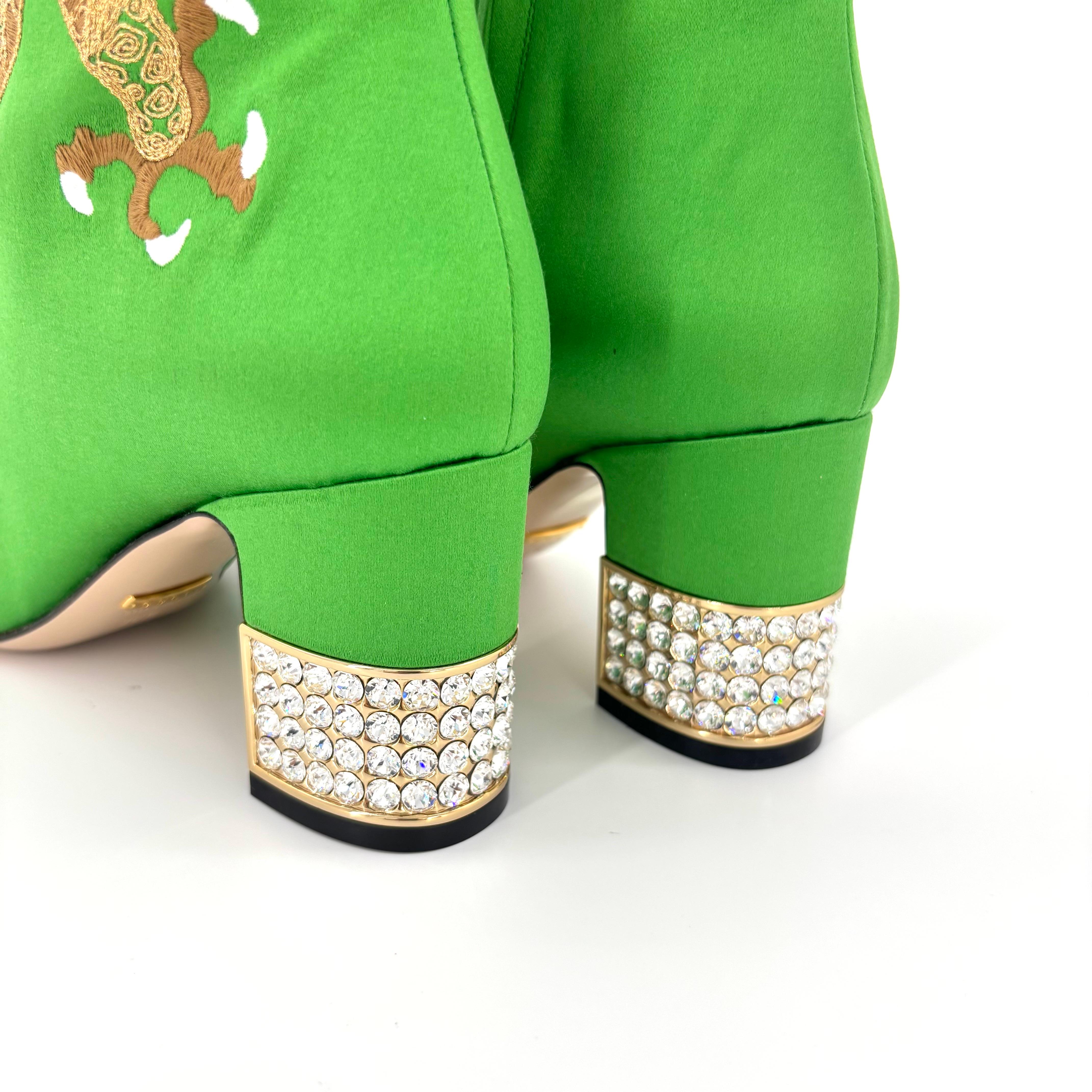 Gucci Candy Dragon bestickte und mit Kristallen verzierte kniehohe Stiefel im Angebot 2