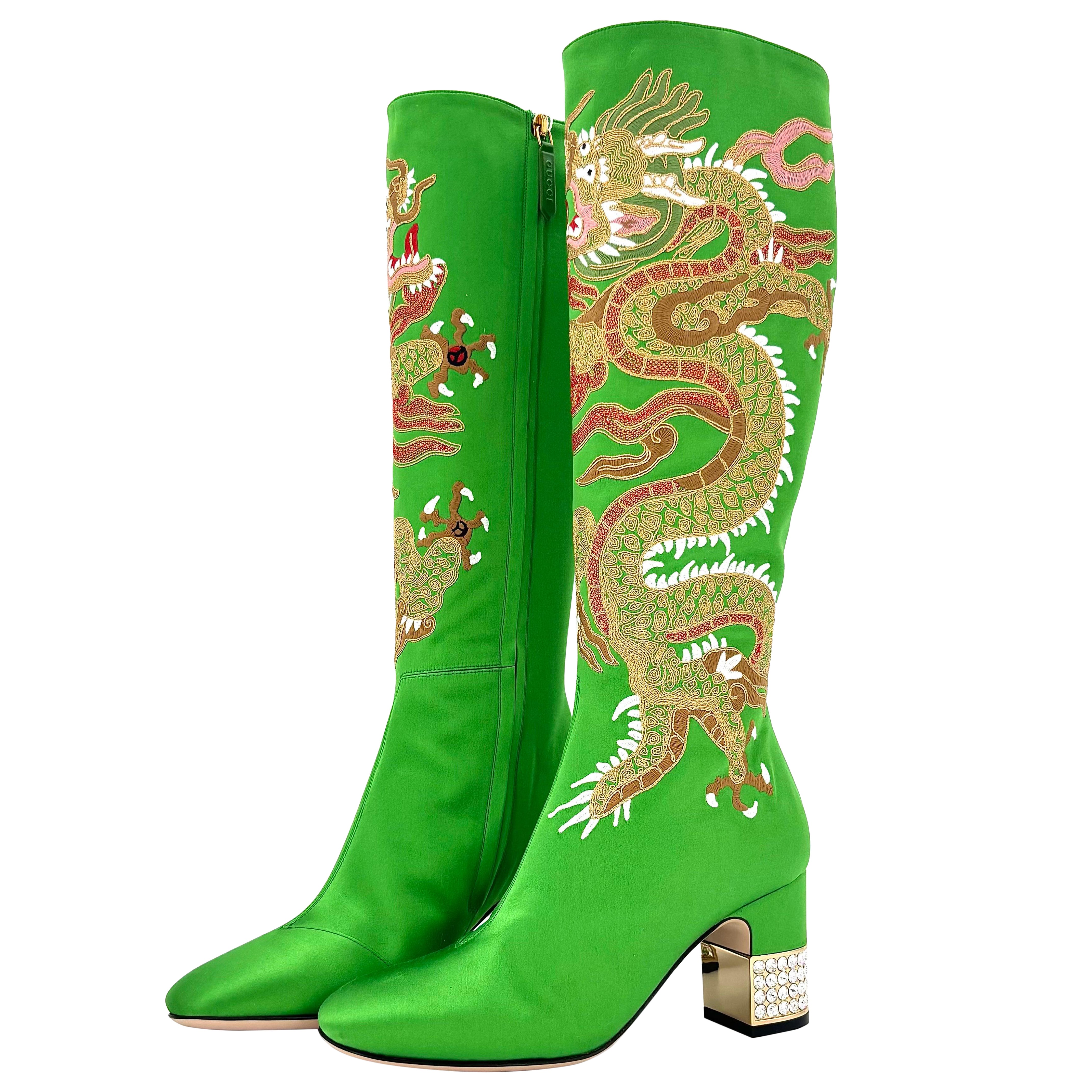 Botas hasta la rodilla Gucci Candy Dragon bordadas con cristales