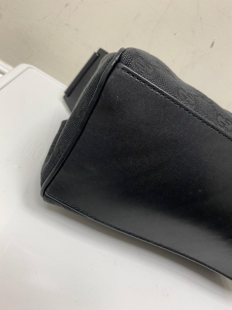 Gucci Canvas Thick Strap Shoulder Bag For Sale at 1stDibs