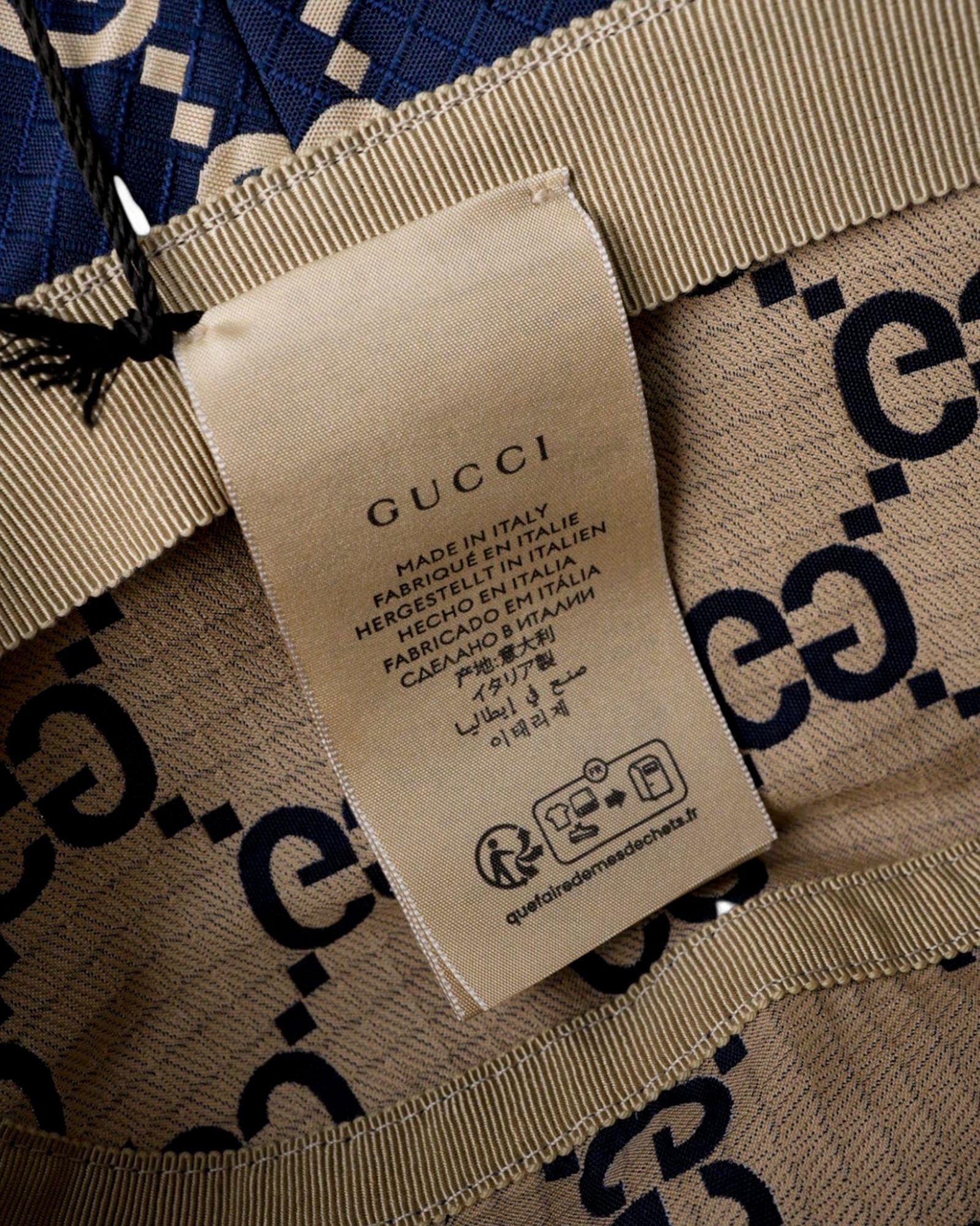 Gucci GG Nylon Fisherman Hat Blue In New Condition In Torre Del Greco, IT