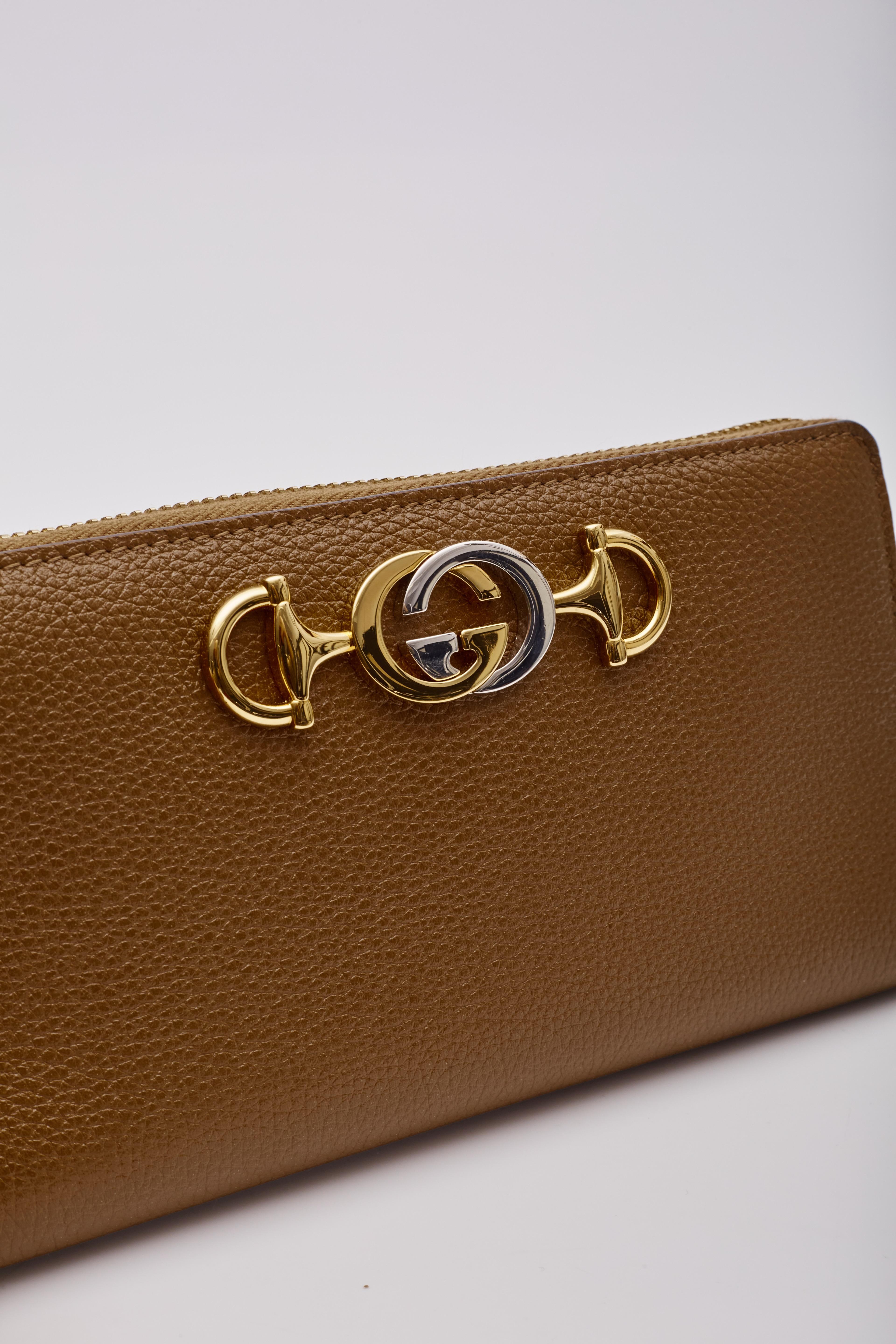 Gucci Caramel Leather Zumi Zip Around Wallet For Sale 5