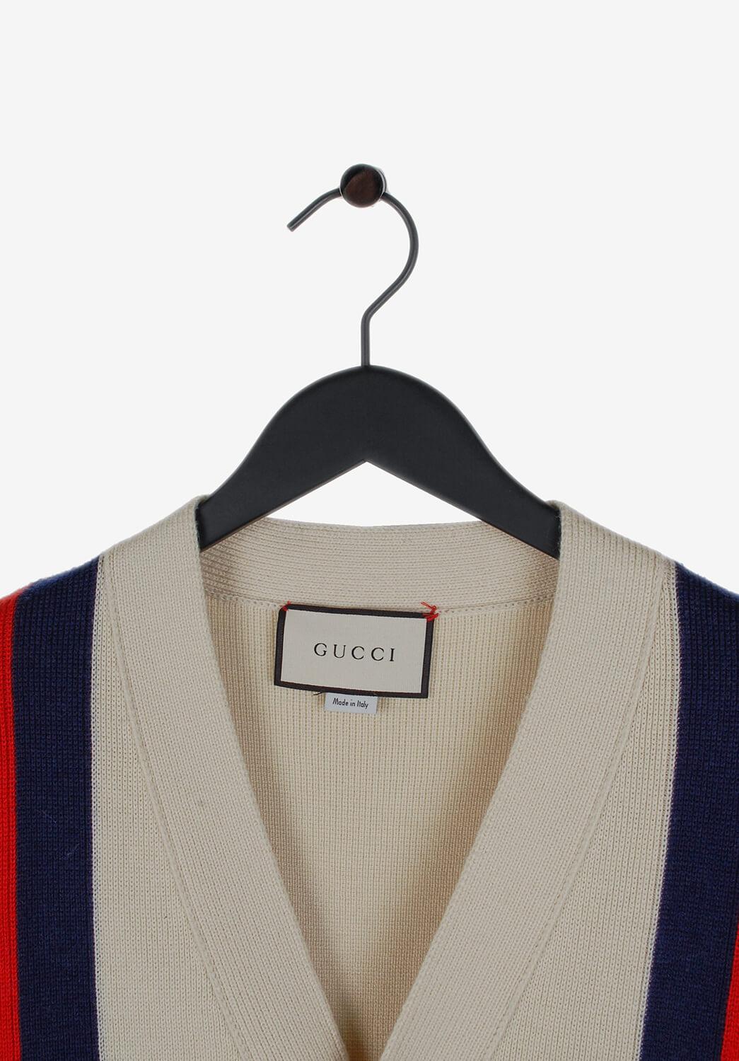Item for sale is 100% genuine Gucci Cardigan Wool Men Sweater 
Color: Beige
(An actual color may a bit vary due to individual computer screen interpretation)
Material: 100% wool
Tag size: M
This sweater is great quality item. Rate 9 of 10, excellent