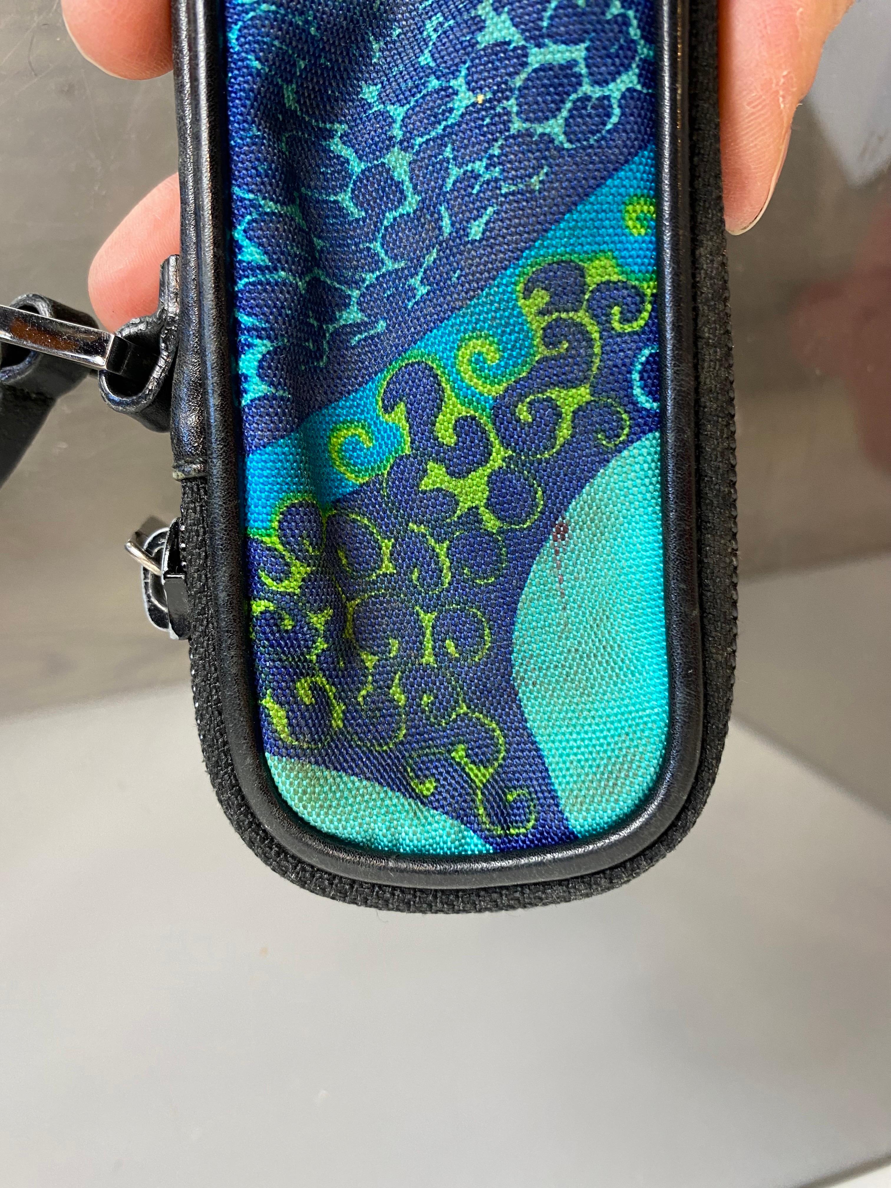 Gucci case For Sale 1