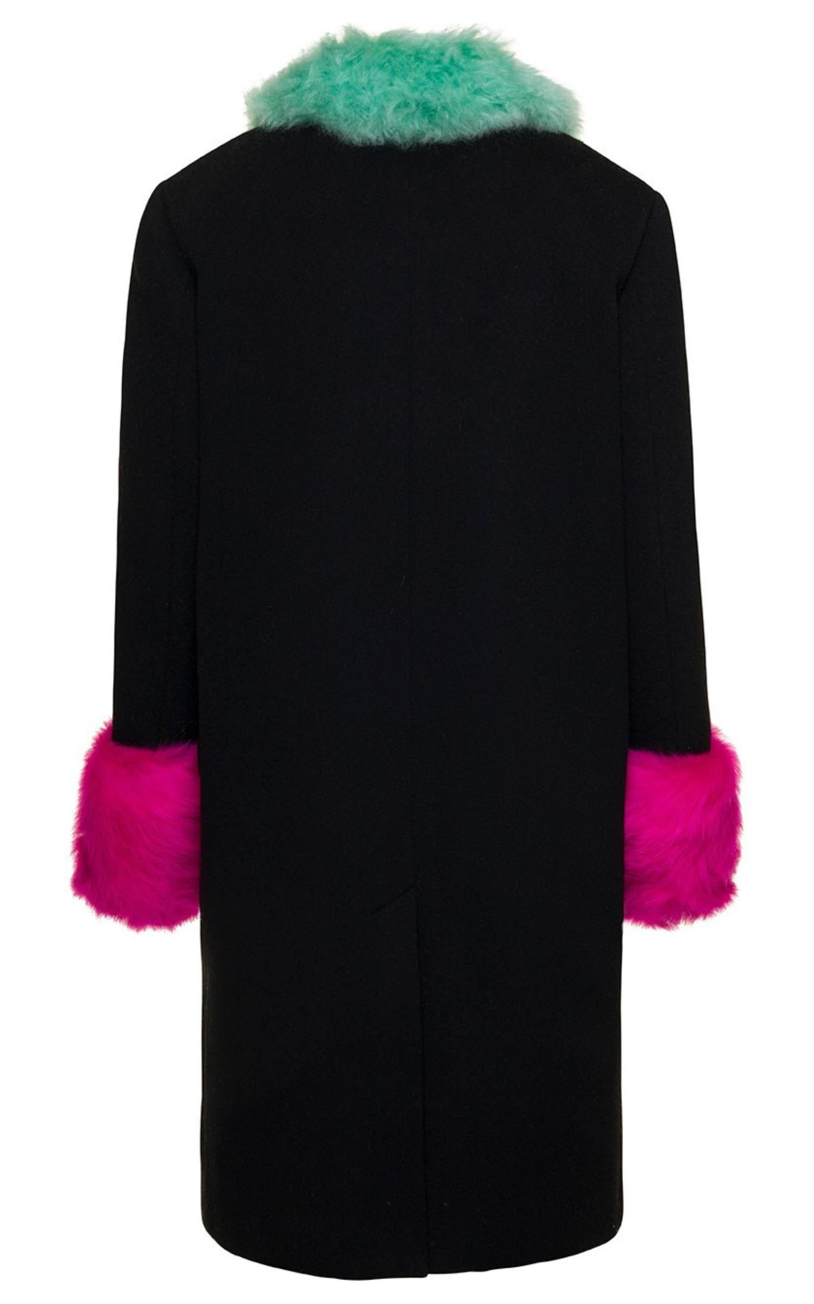 Women's Gucci Cashmere Wool Coat with Shearling-collar  IT 44 For Sale