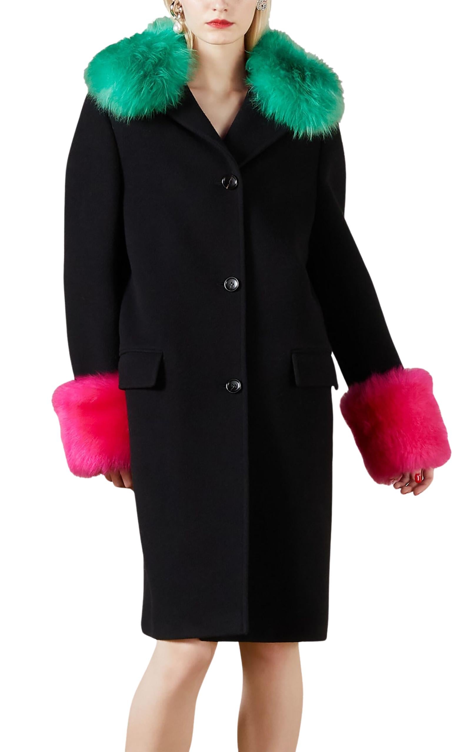 Gucci Cashmere Wool Coat with Shearling-collar  IT 44 For Sale 3
