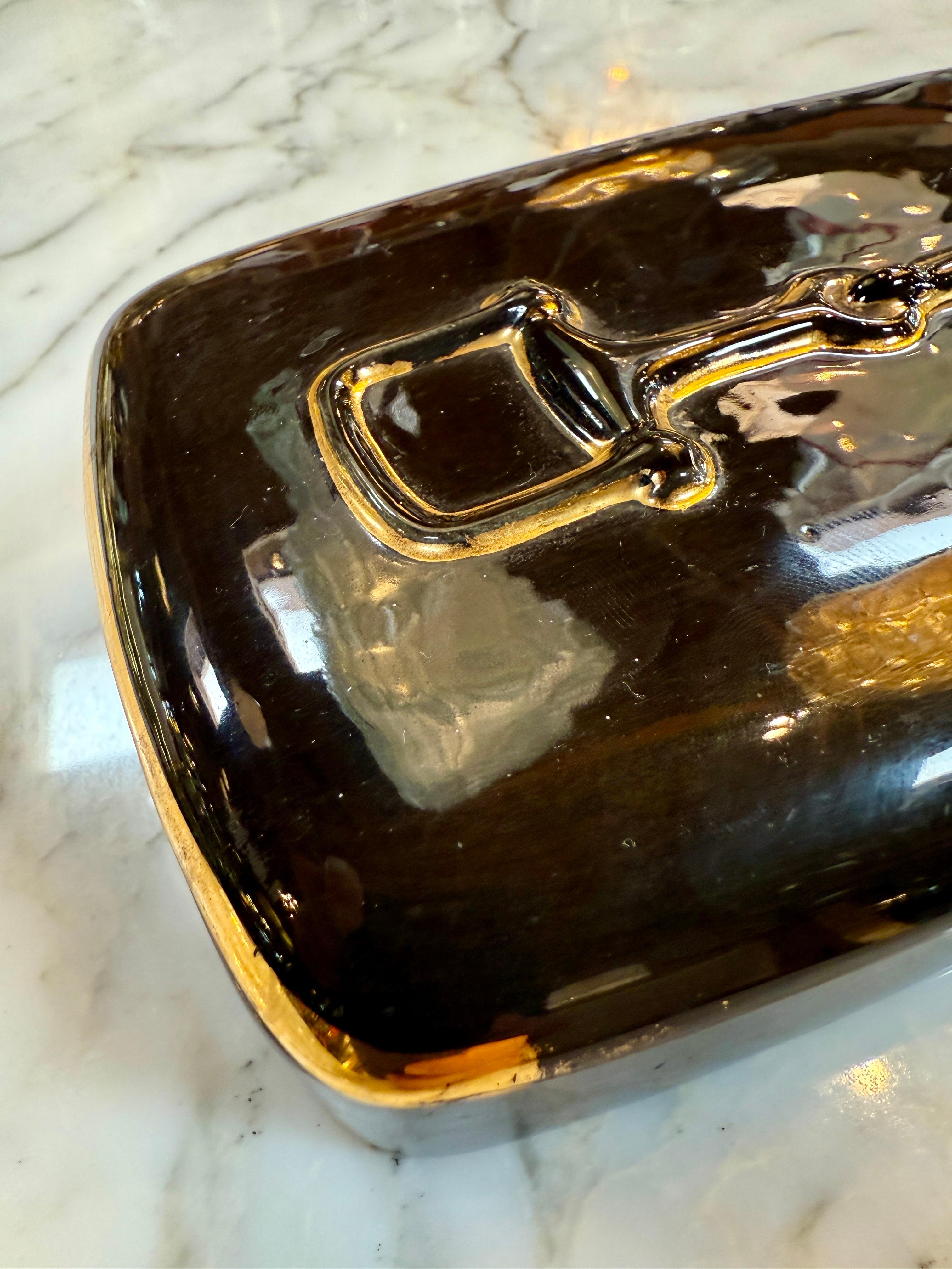 Catchall de cerámica Gucci con caja dorada, Italia Años 80 Moderno en venta