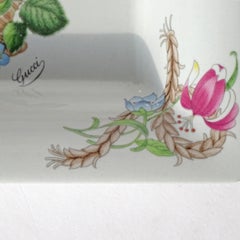 Cenicero de cerámica "Cesti e Nastri" de Gucci, Florencia, Italia