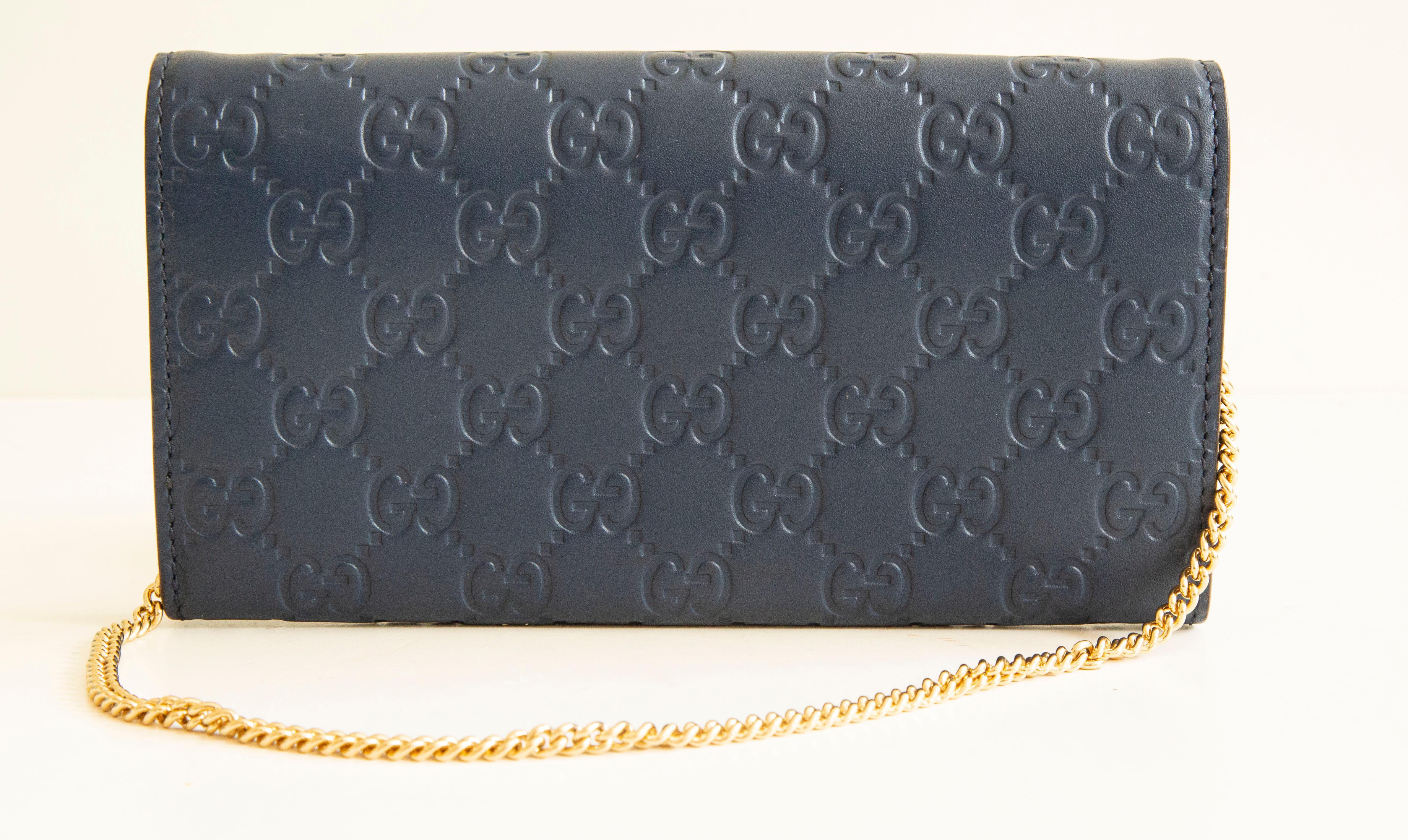 Black Gucci Chain Guccissima Wallet Bi-Fold Wallet Shoulder Bag Clutch For Sale
