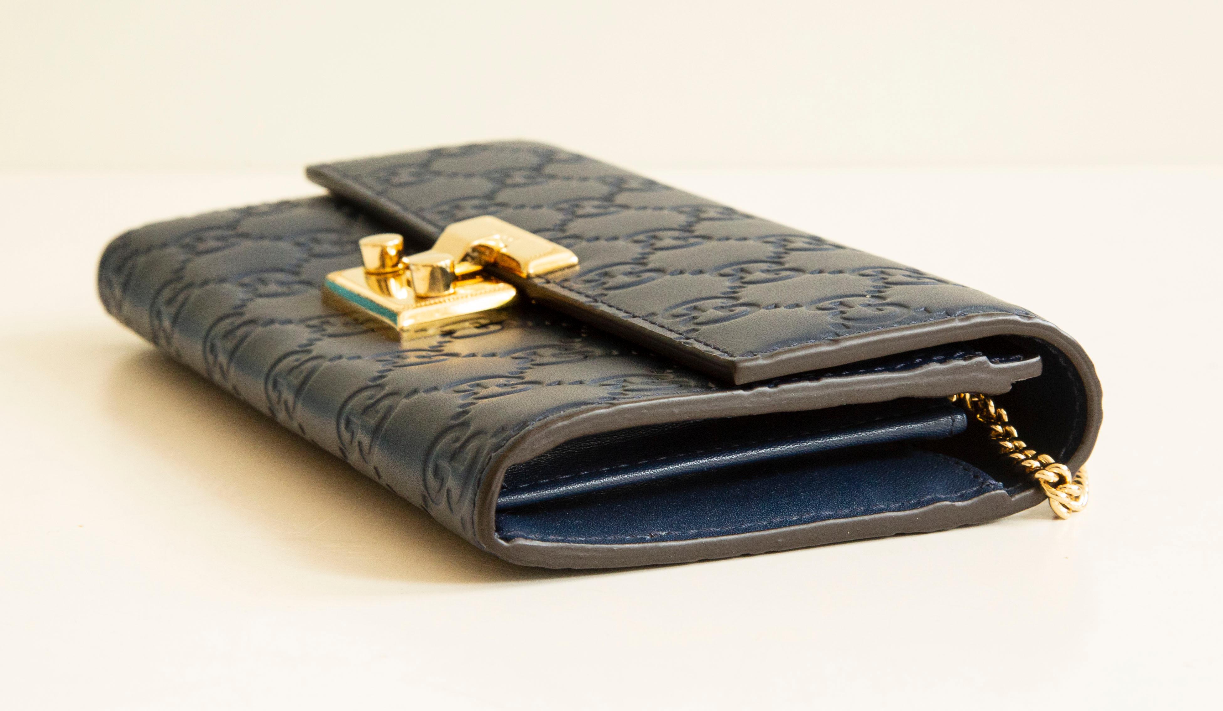 Gucci Chain Guccissima Wallet Bi-Fold Wallet Shoulder Bag Clutch For Sale 1