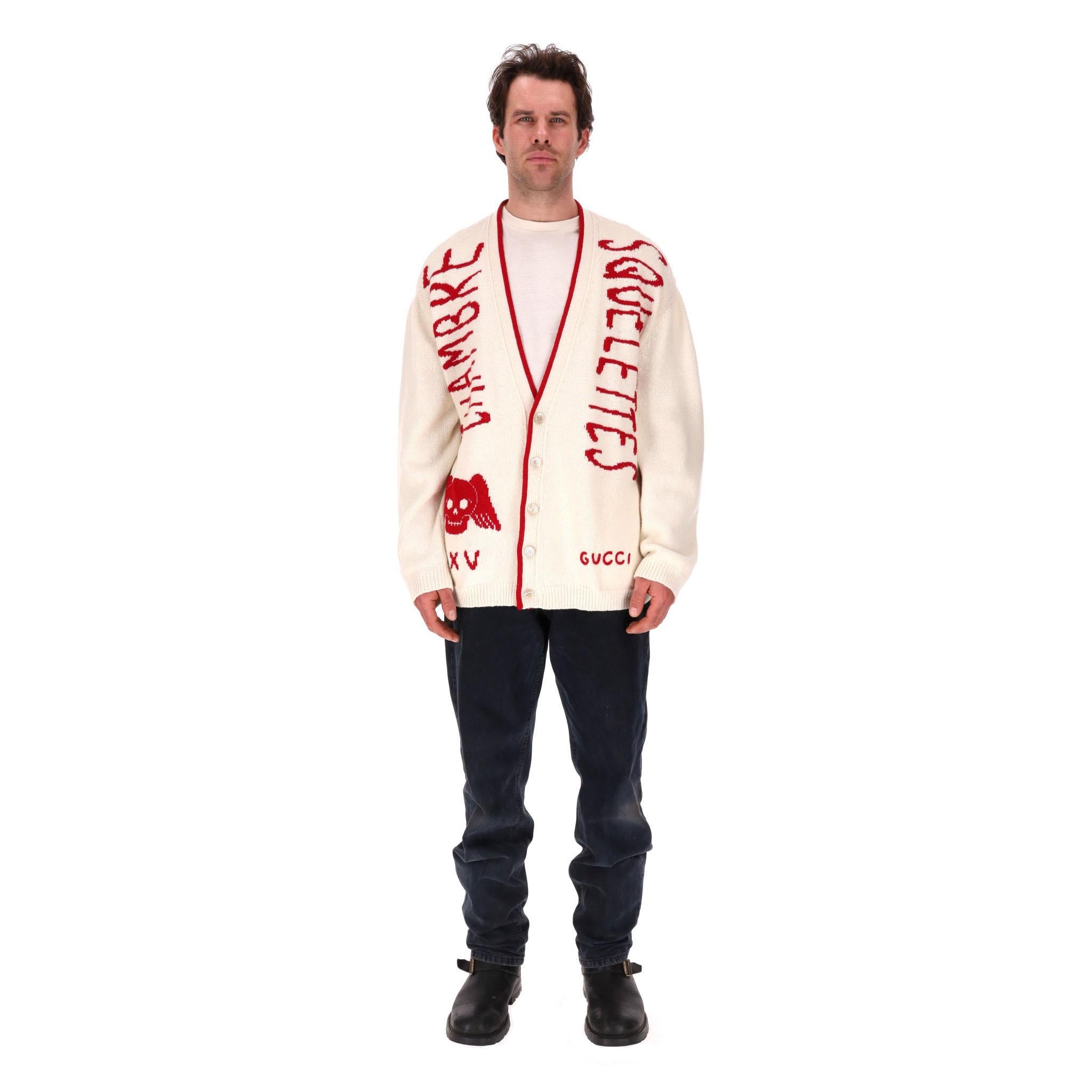 Gucci Chambre Des Squelettes Wool Logo Cardigan

Ivory cardigan fully crafted from wool from Cruise 2019 Collection.

Translating to 'chamber of skeletons', the Chambre Des Squelettes intarsia, winged skull detail and 'Gucci' signature in