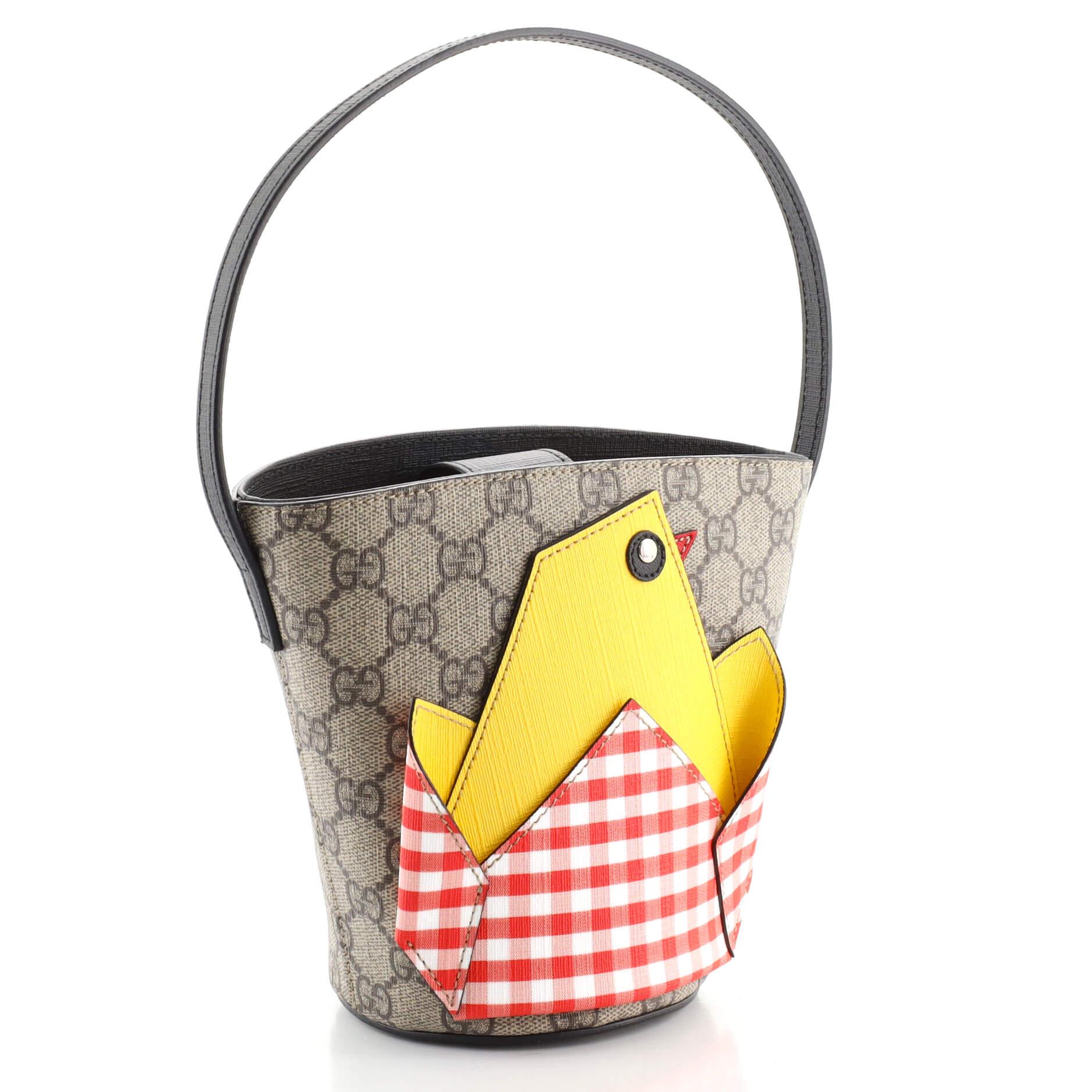 Gucci Kindertasche GG aus beschichtetem Segeltuch mit Applique, klein (Beige)