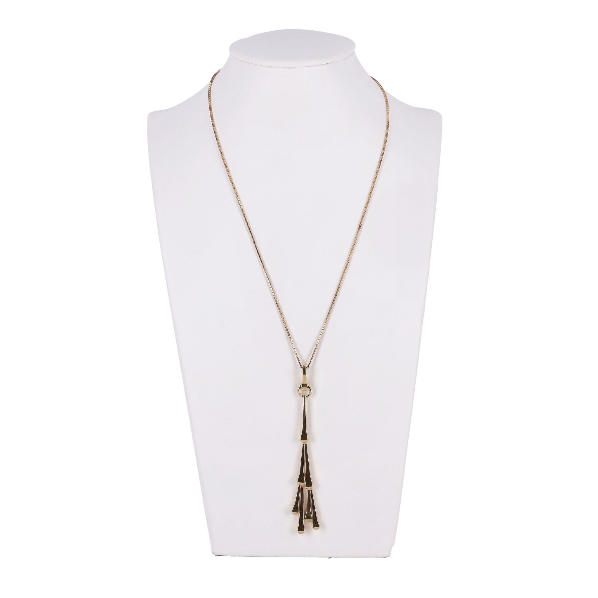 Gucci Chiodo Collana con nappe in oro 18K In condizioni buone in vendita a London, GB