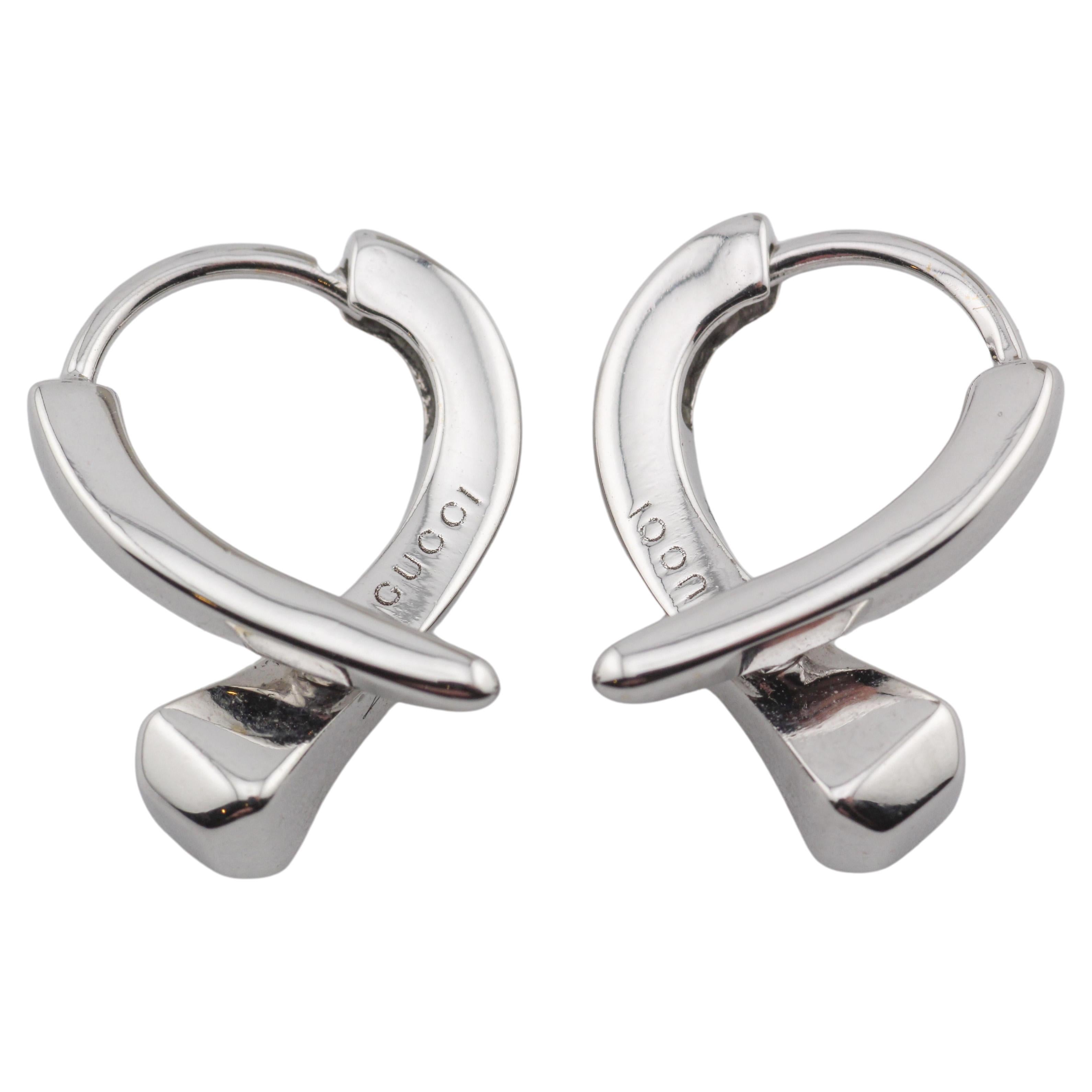 Gucci Chiodo 18k White Gold Huggie Earrings For Sale