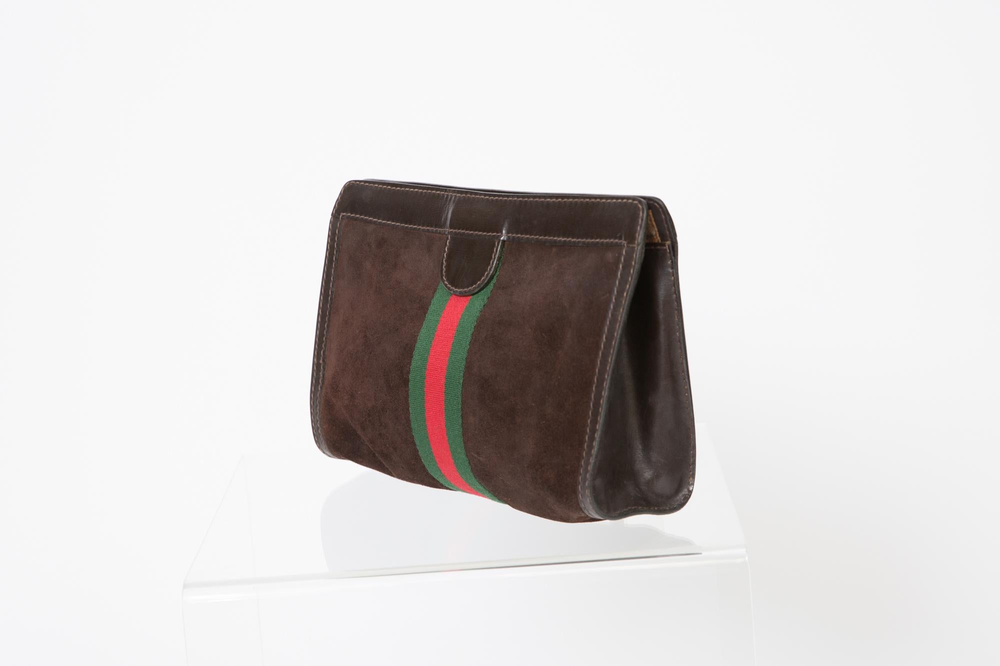 Gucci Chocolate Leather and Suede GG Clutch Bag In Good Condition In Paris, FR