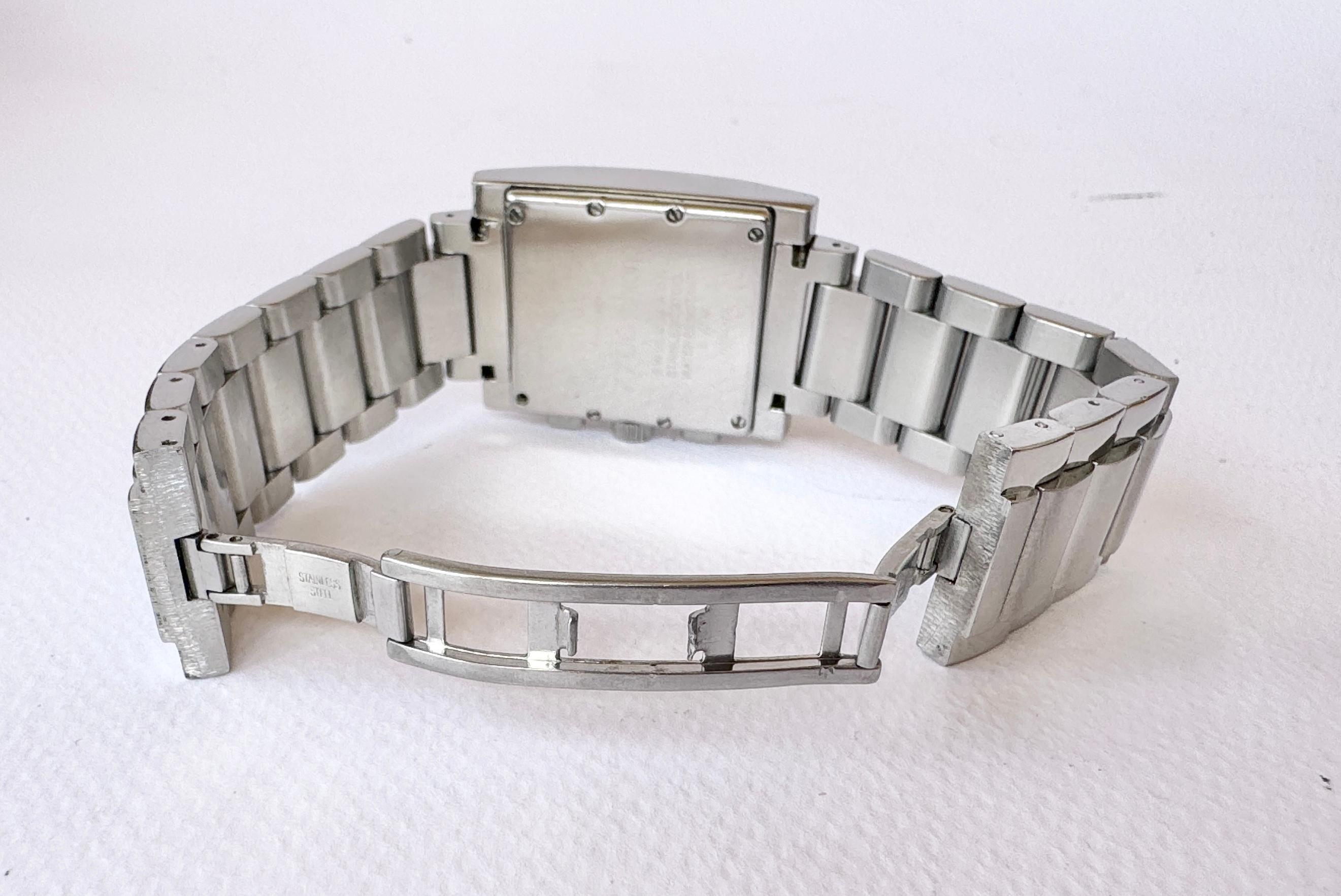 Gucci Chronograph 7700 Stainless-steel Watch For Sale 5