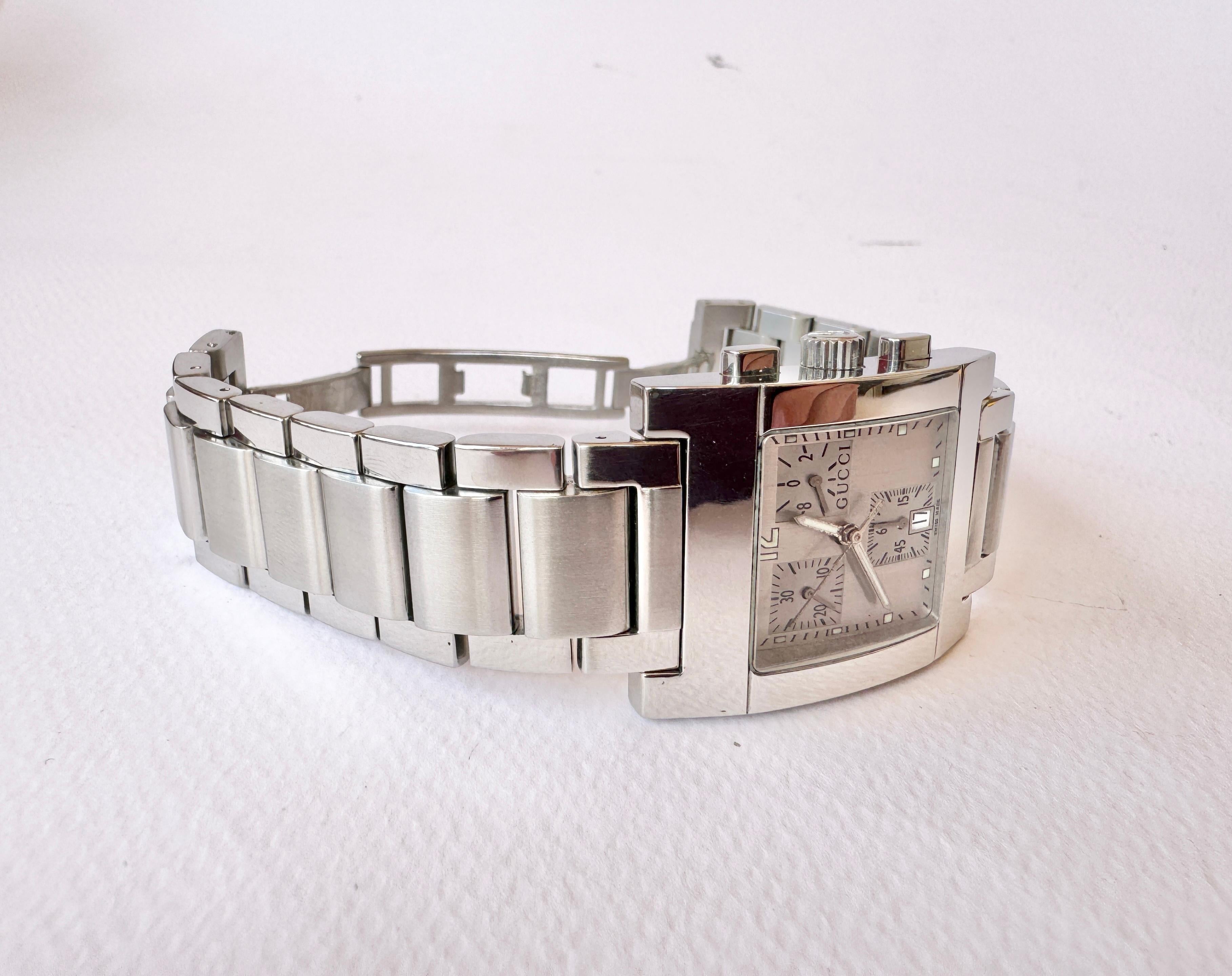 Gucci Chronograph 7700 Stainless-steel Watch For Sale 2