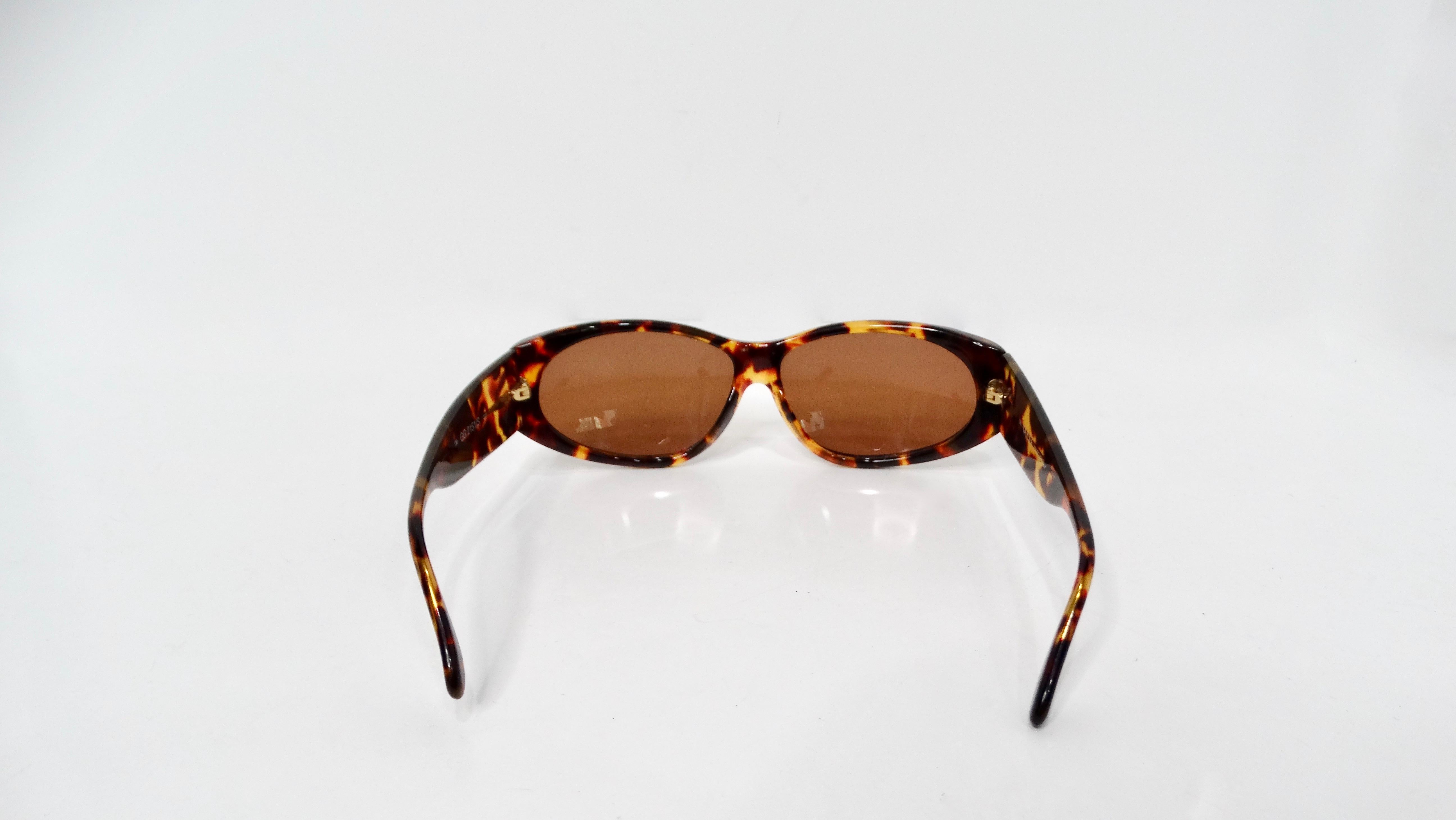 Women's or Men's Gucci Chunky Tortoise Style Sunglasses circa 1990s For Sale
