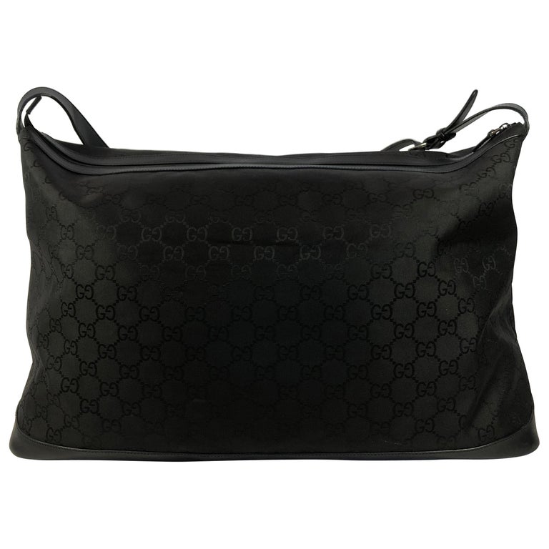 Gucci Classic Soft Black GG Logo Duffle Bag with Strap For Sale at 1stdibs