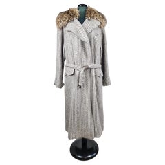 Retro Gucci coat with fox fur collar.