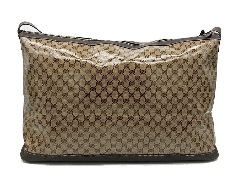 Gucci Coated Monogram Canvas Large Travel Tote Shoulder Bag In Excellent Condition For Sale In Philadelphia, PA