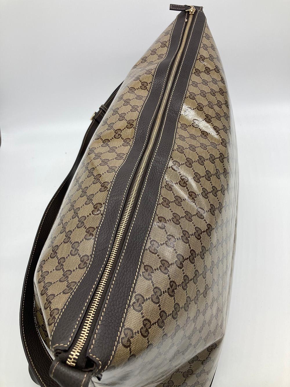 Gucci Coated Monogram Canvas Large Travel Tote Shoulder Bag In Excellent Condition In Philadelphia, PA