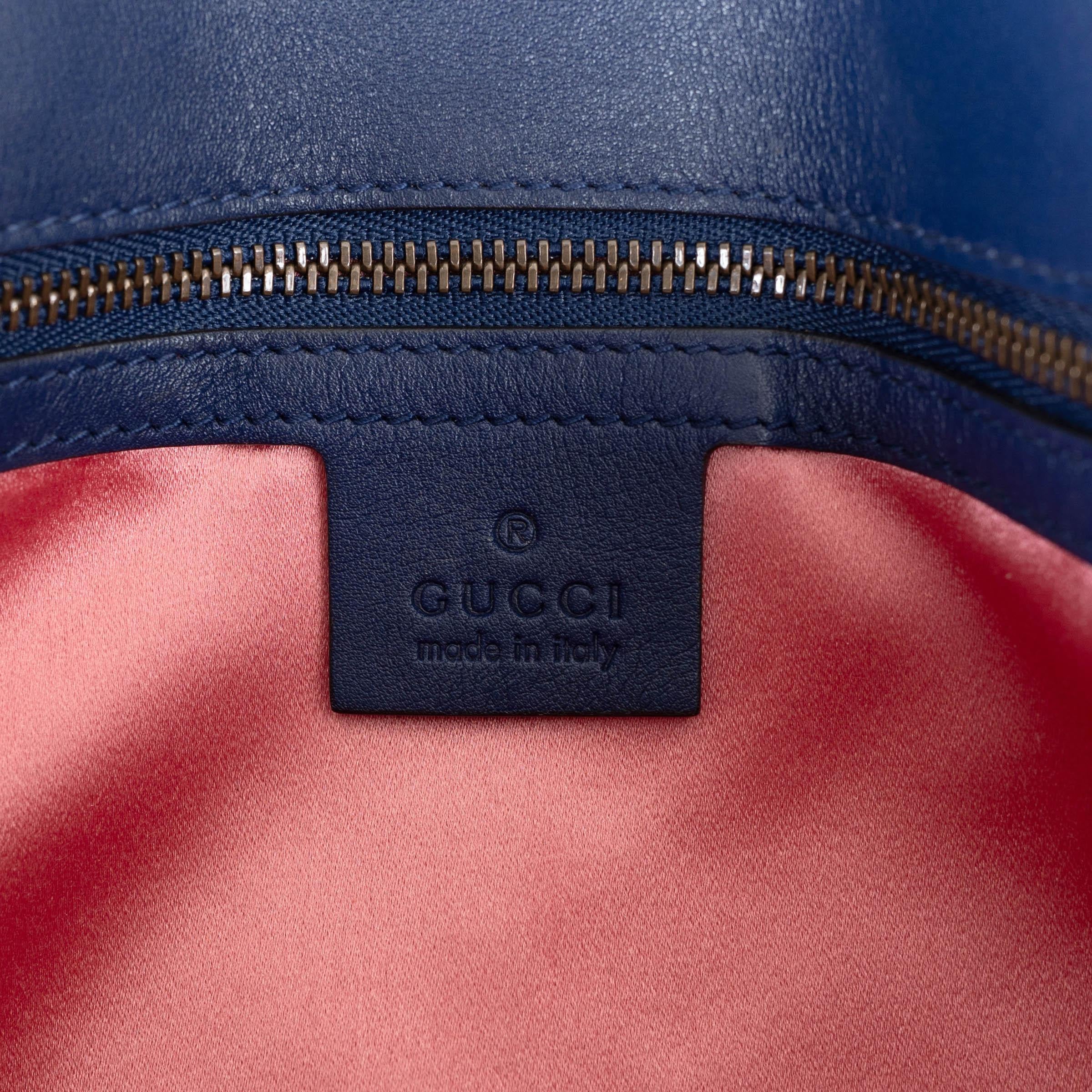 GUCCI Cobalt blue GG MARMONT SMALL MATELASSE VELVET Shoulder Bag For Sale 3