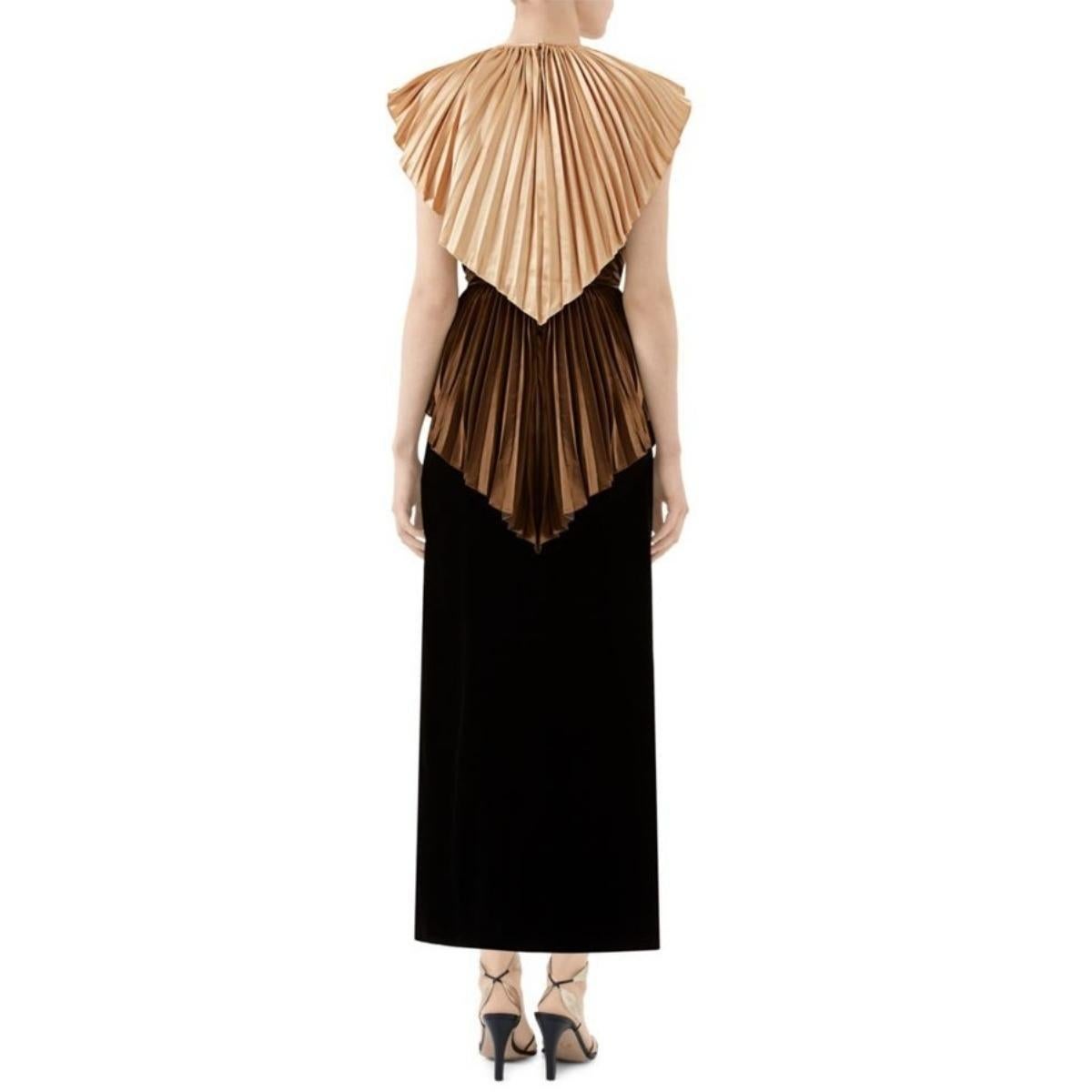 Women's Gucci Colorblock Plisse Cape Dress IT38 - US 2 For Sale