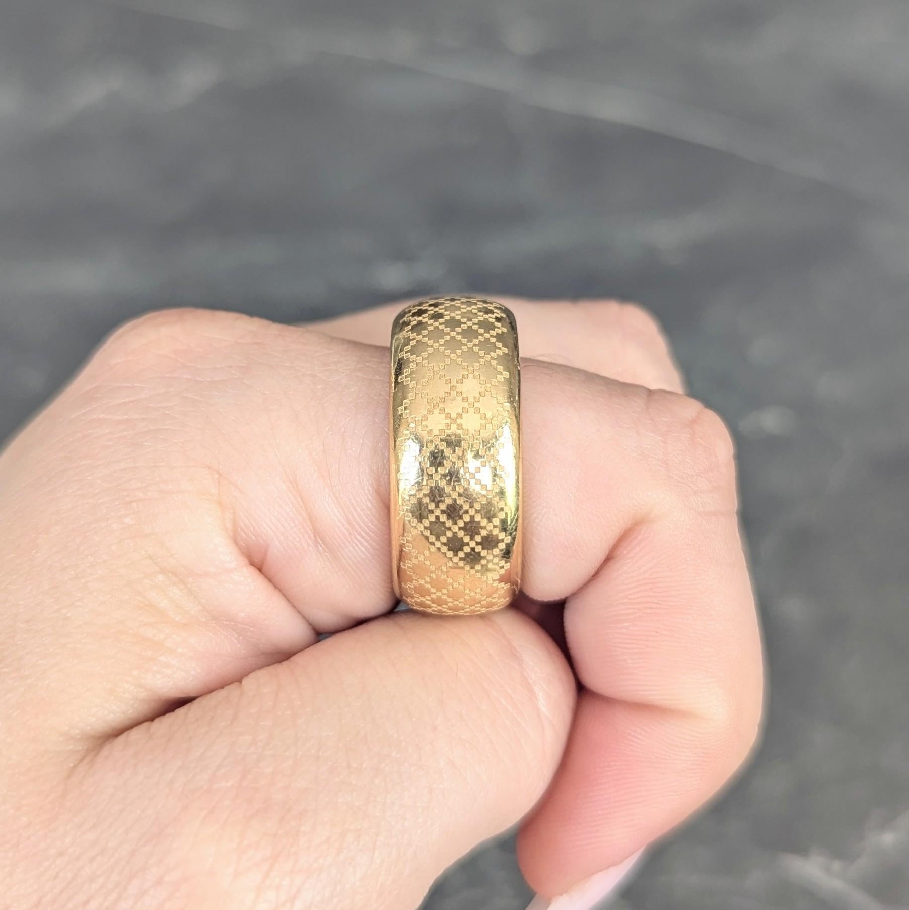 Bague à large bandeau en or jaune 18 carats Diamantissima de Gucci Contemporary en vente 5