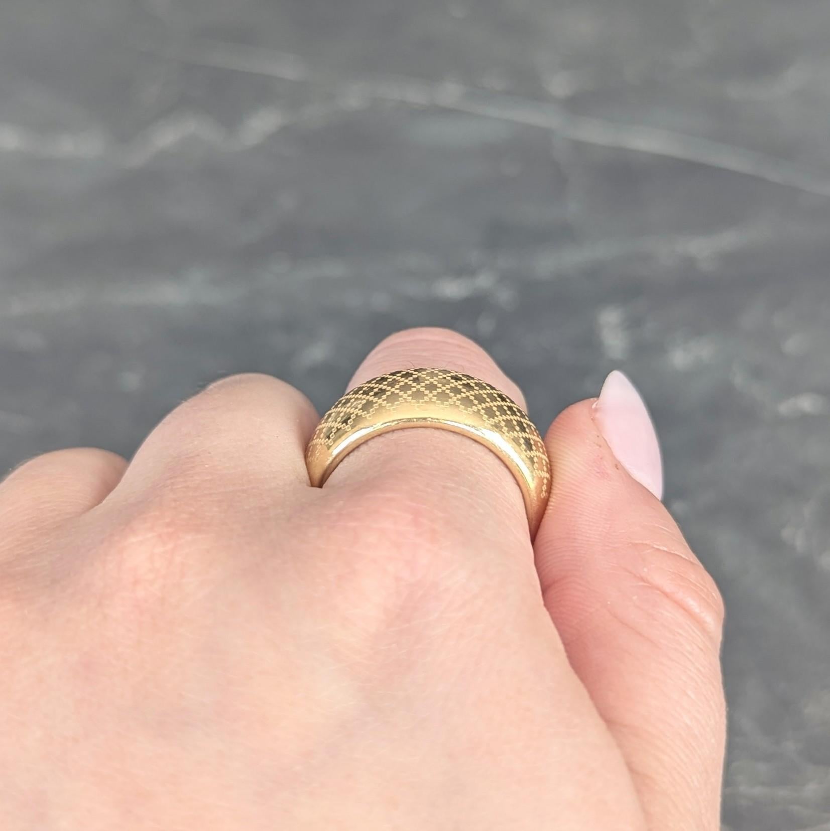 Bague à large bandeau en or jaune 18 carats Diamantissima de Gucci Contemporary en vente 4