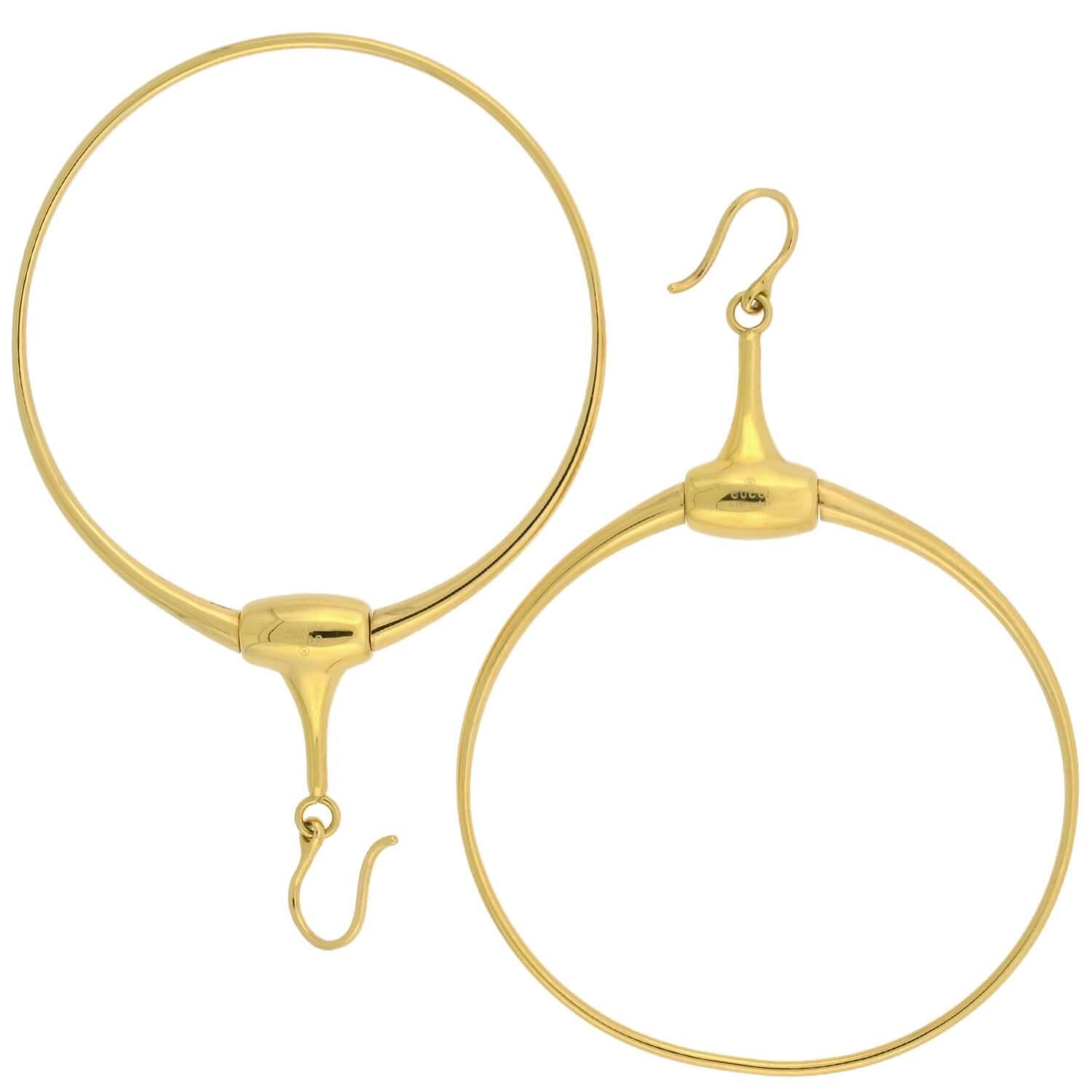 GUCCI Contemporary 18 Karat Yellow Gold Horse Bit Hoop Earrings In Good Condition In Narberth, PA